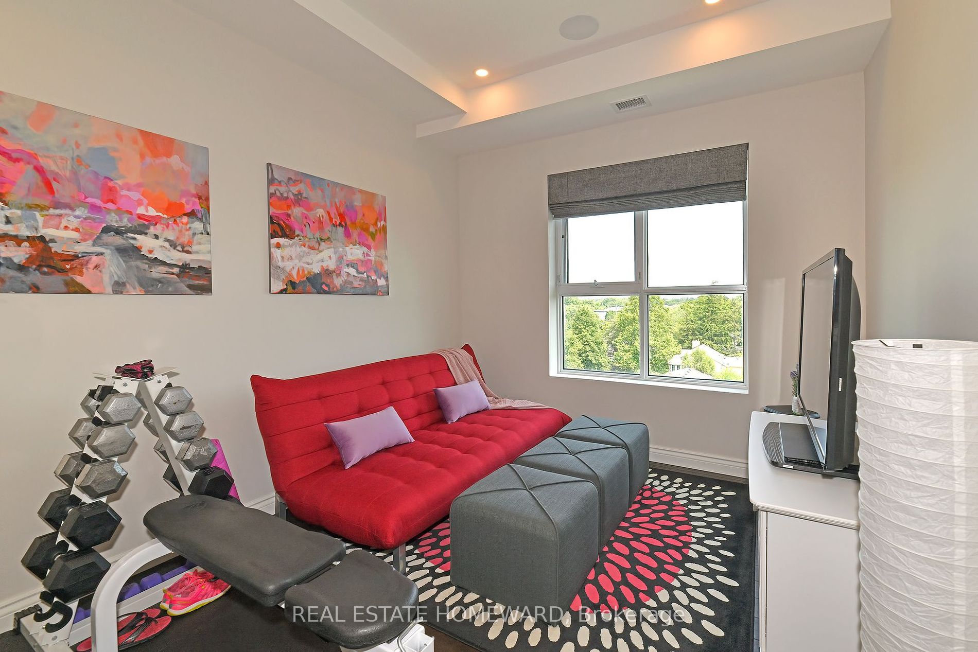 34 Plains Road E #605