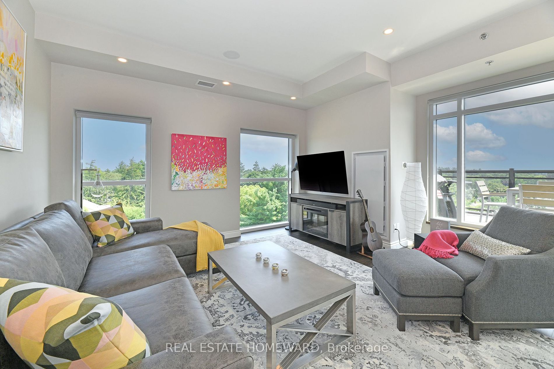 34 Plains Road E #605