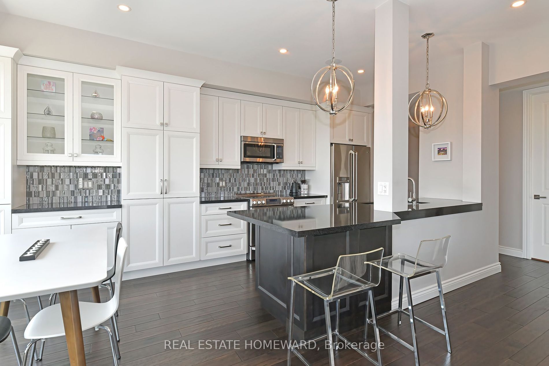 34 Plains Road E #605