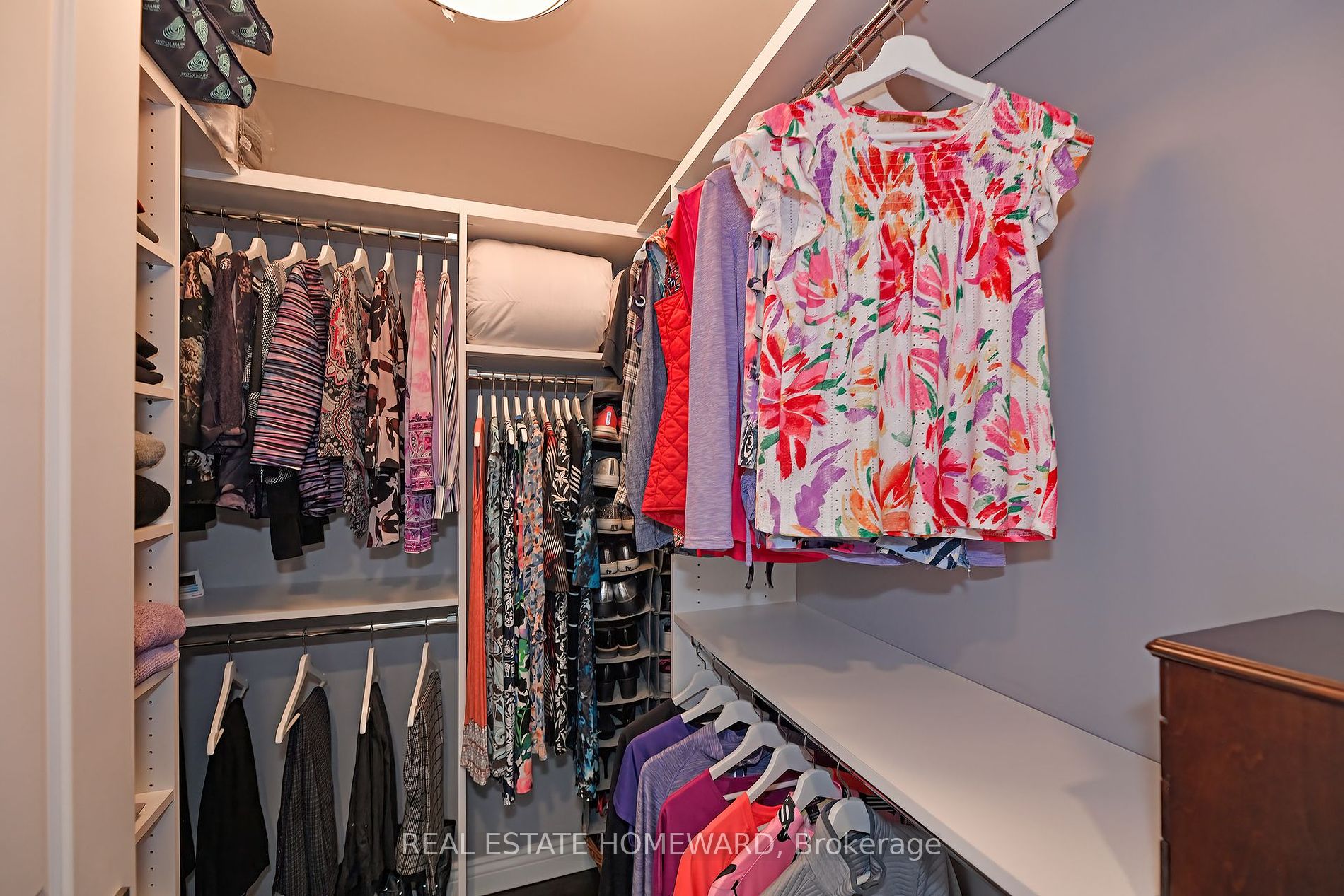 34 Plains Road E #605