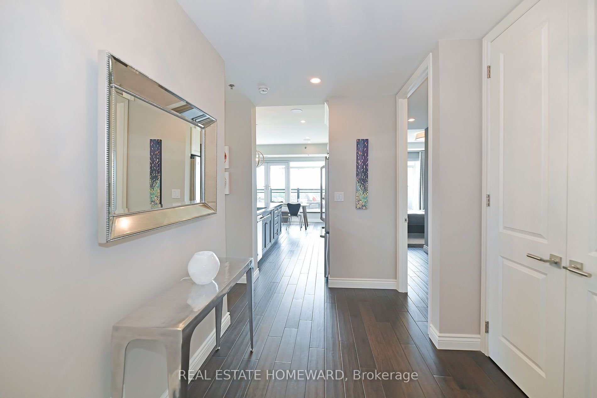 34 Plains Road E #605