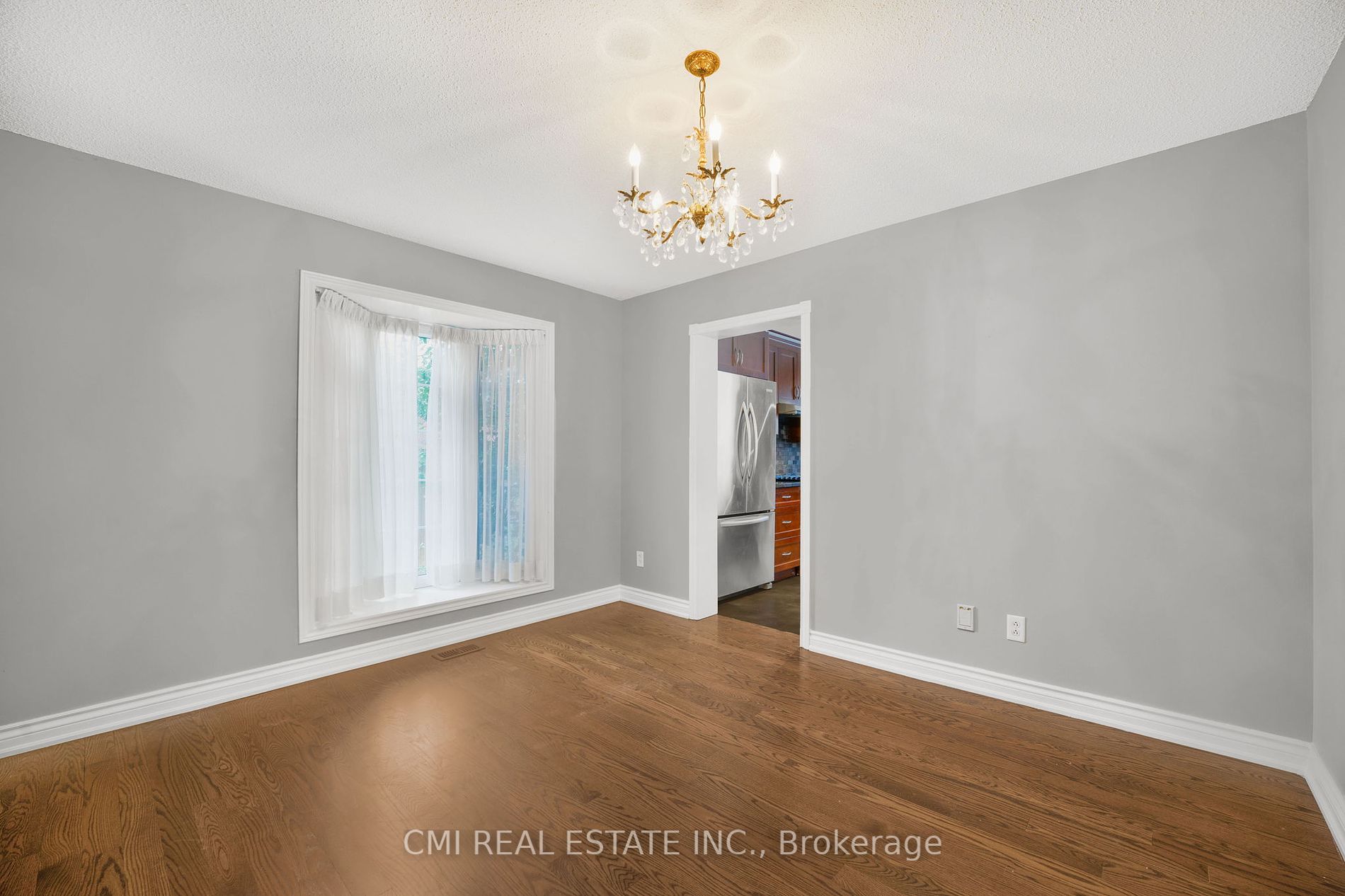 13 Axminster Rd