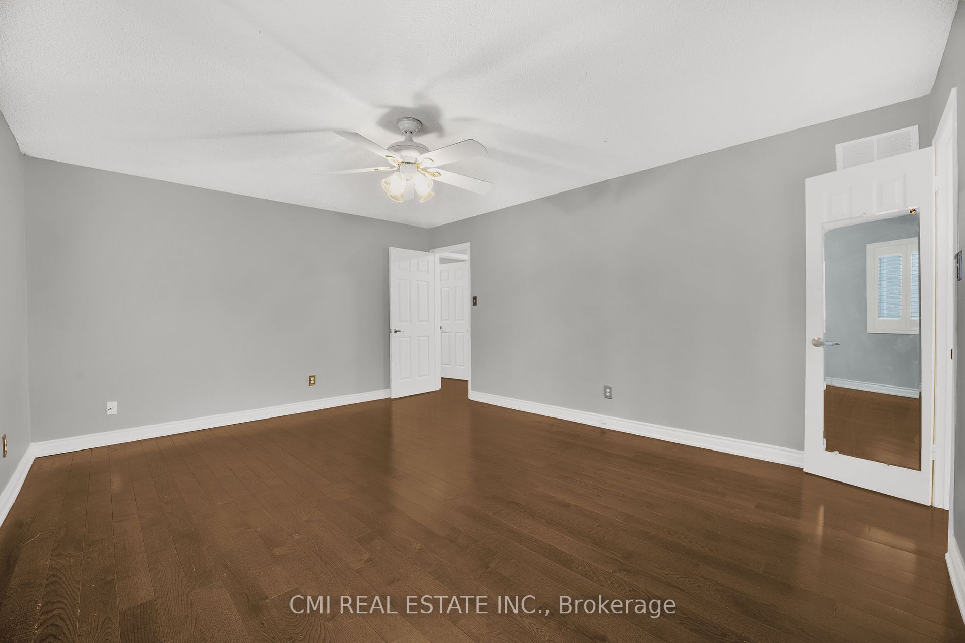 13 Axminster Rd