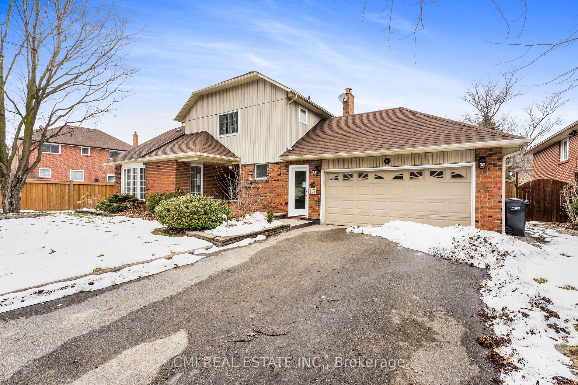 13 Axminster Rd