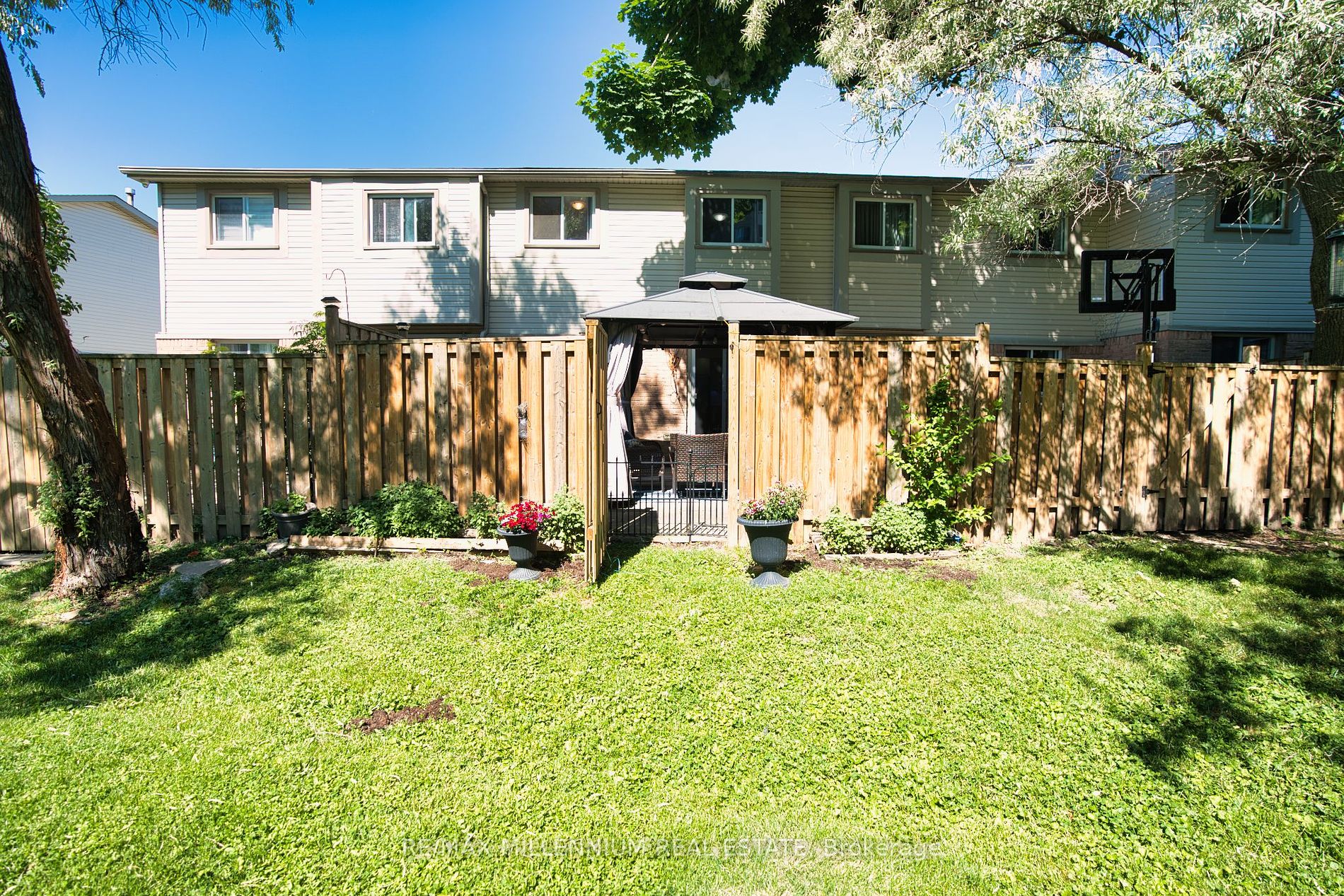 2700 BATTLEFORD Road #19