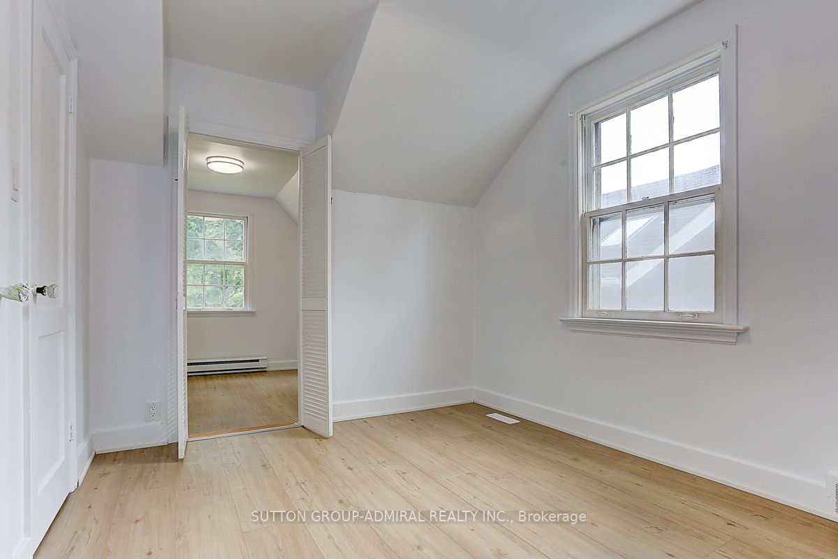 25 Howard Avenue