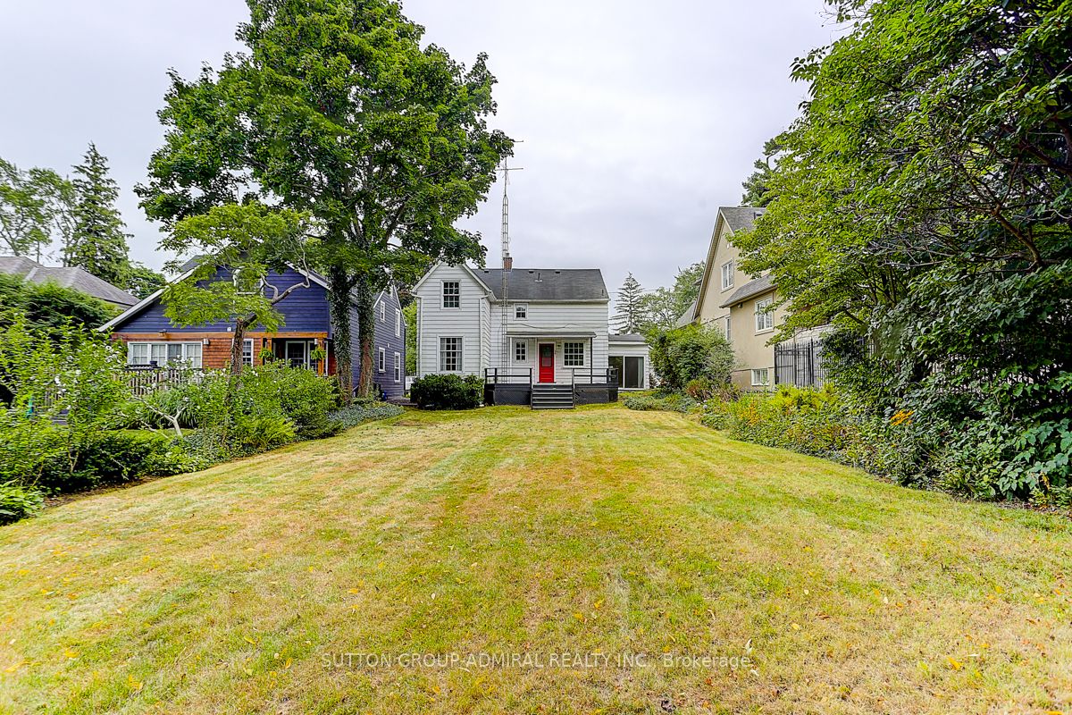 25 Howard Avenue