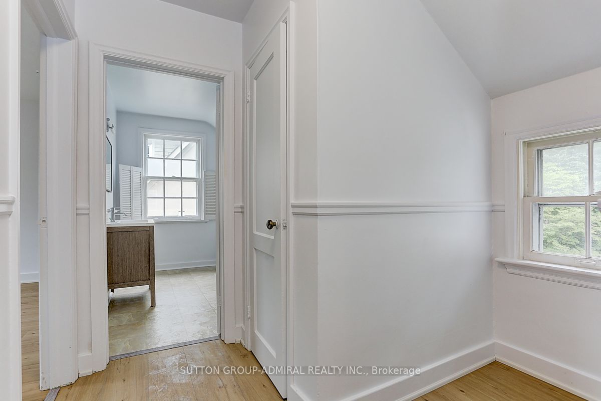 25 Howard Avenue
