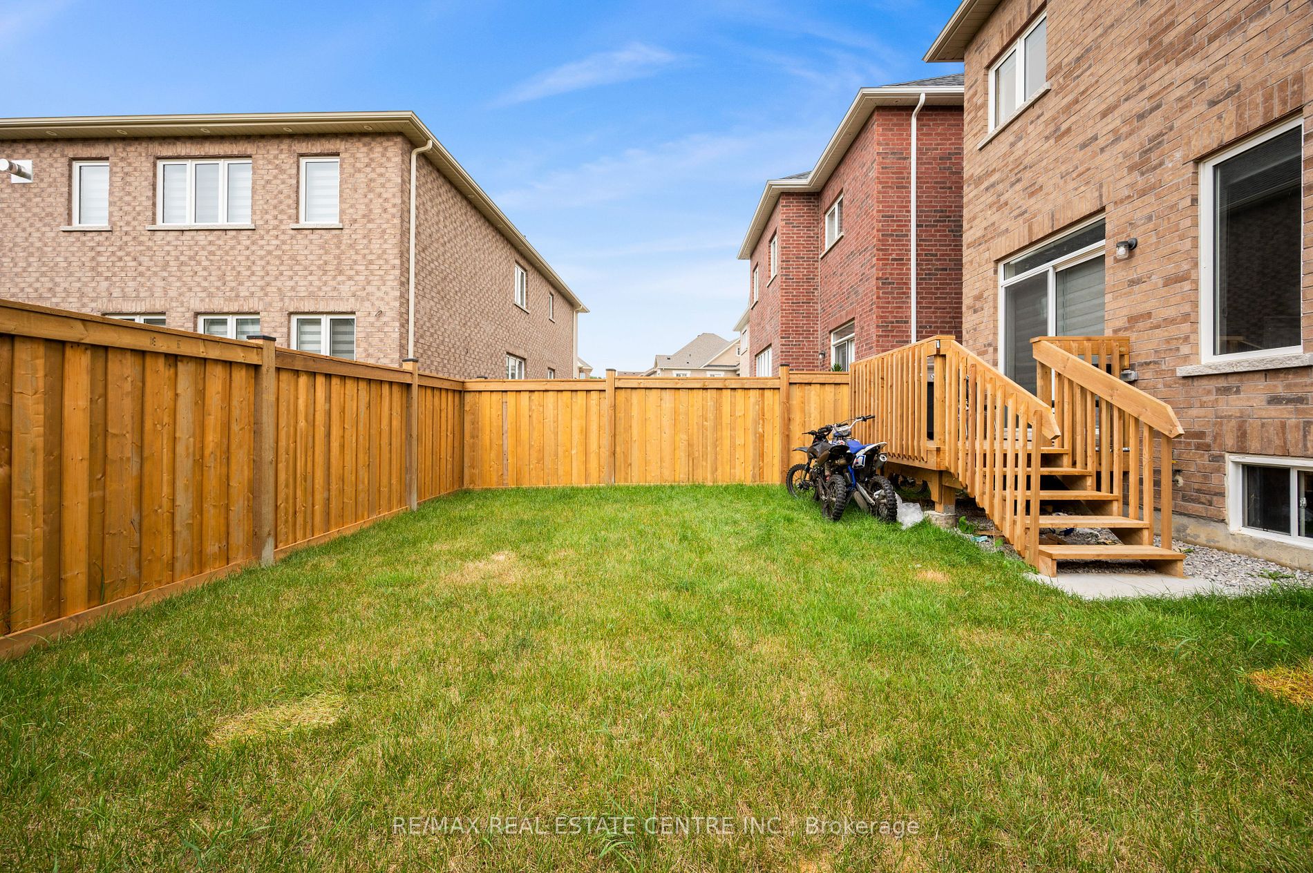 73 Donald Stewart Rd