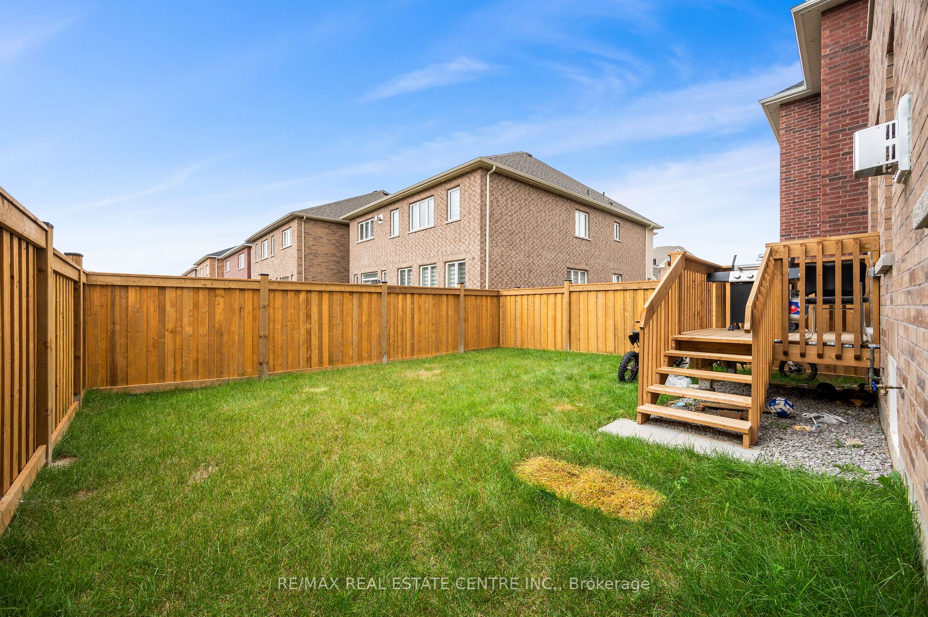 73 Donald Stewart Rd