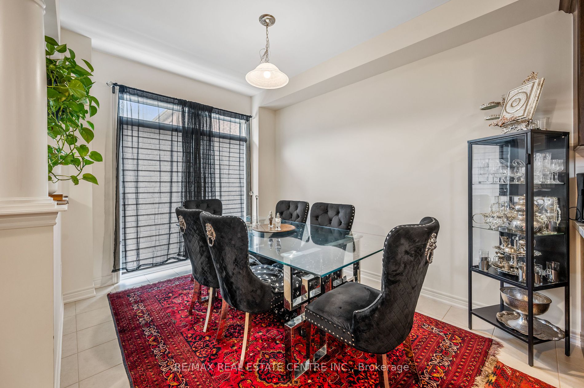 73 Donald Stewart Rd