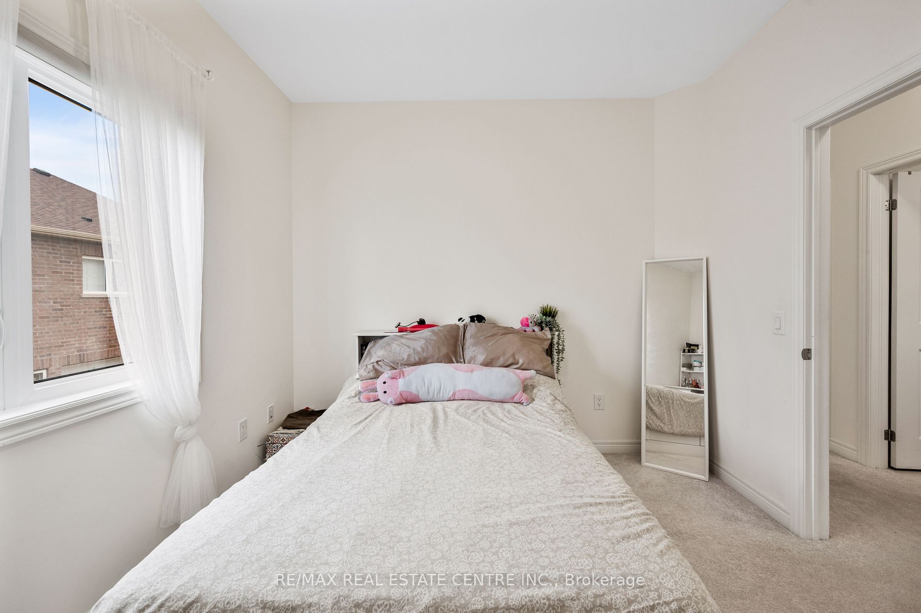 73 Donald Stewart Rd