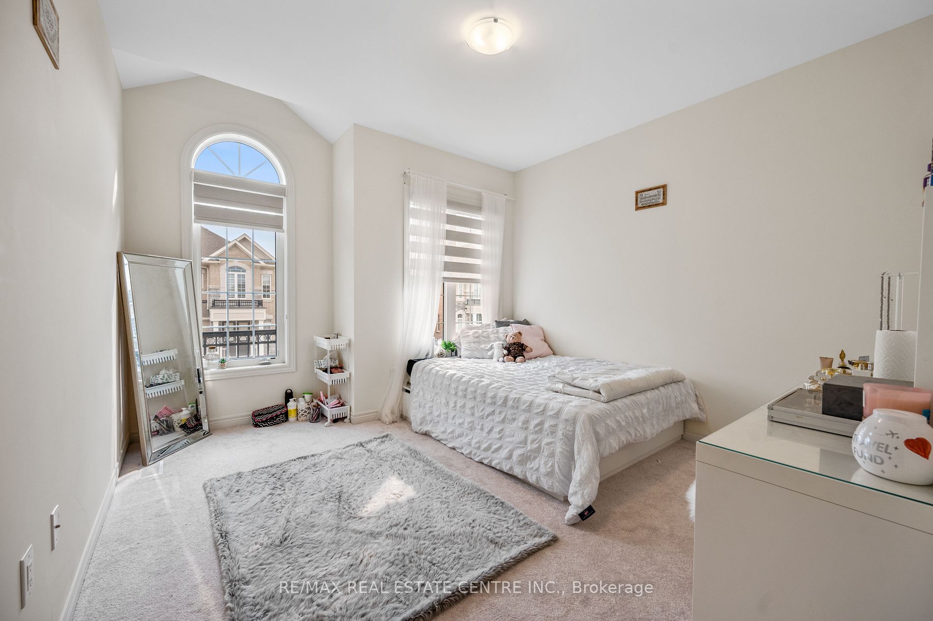 73 Donald Stewart Rd