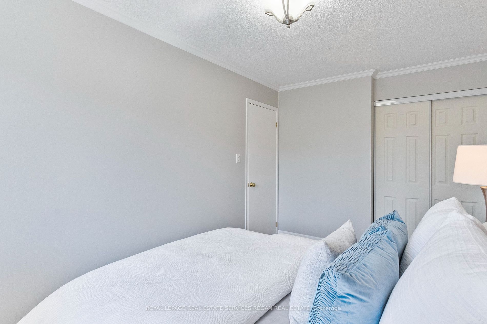 6950 Tenth Line W, #86