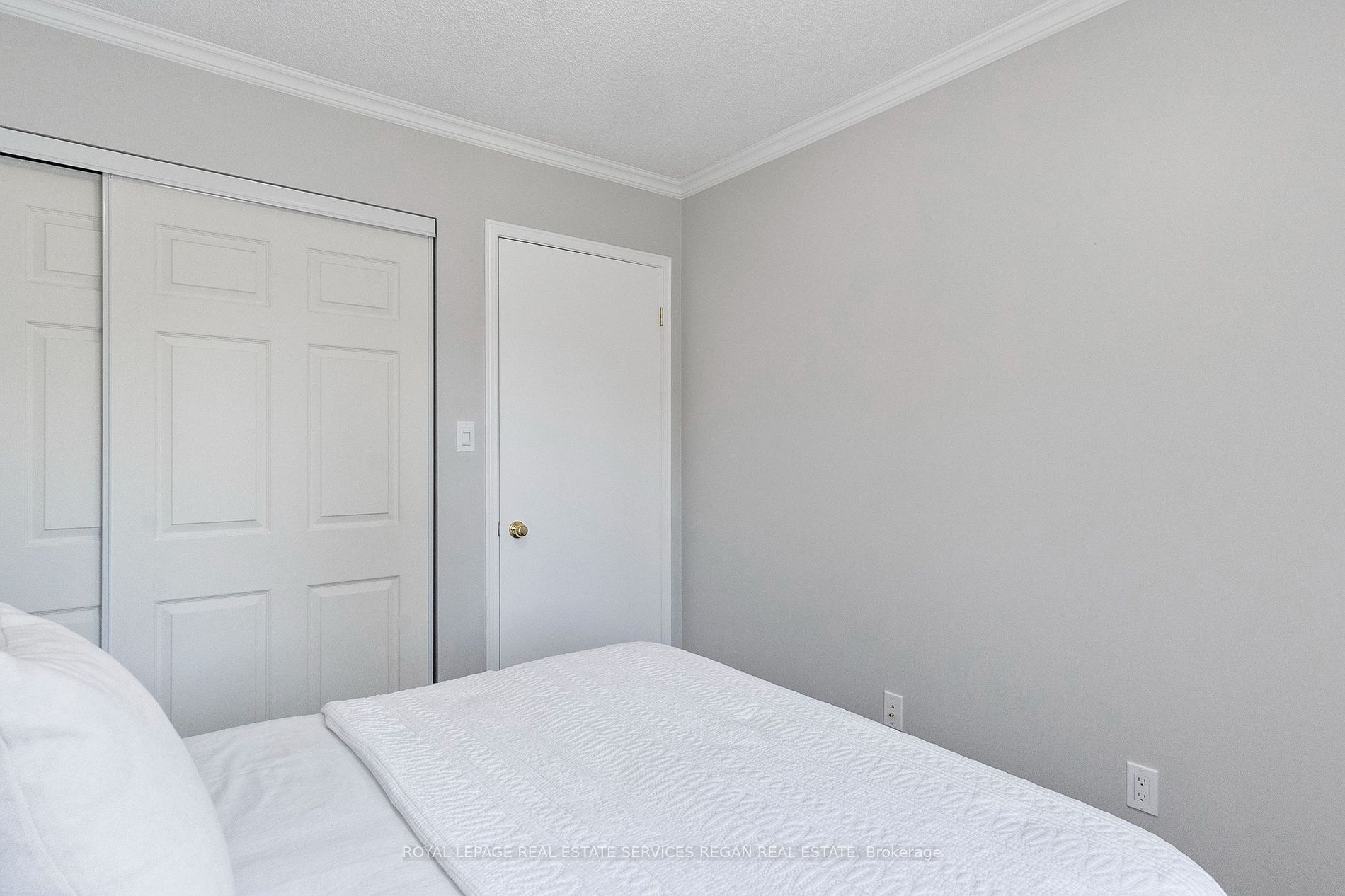 6950 Tenth Line W, #86