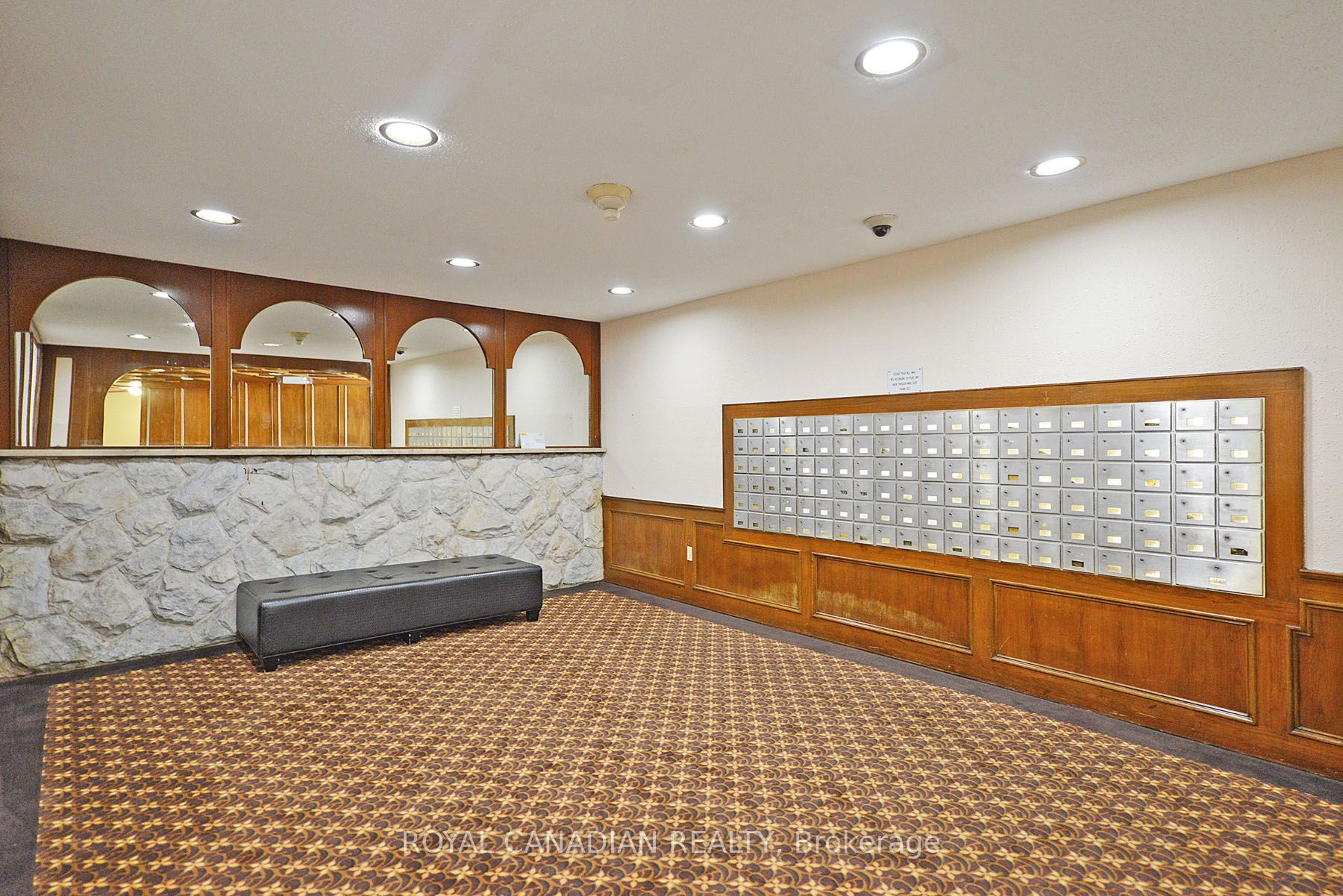 3577 Derry Rd E, #311