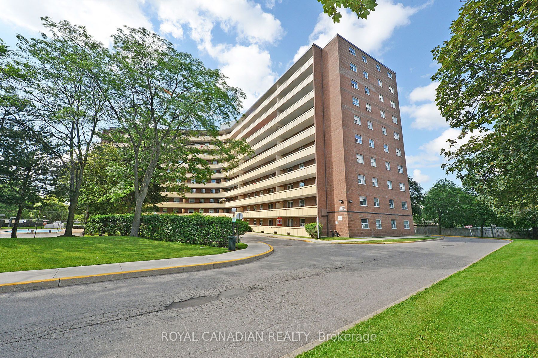 3577 Derry Rd E, #311