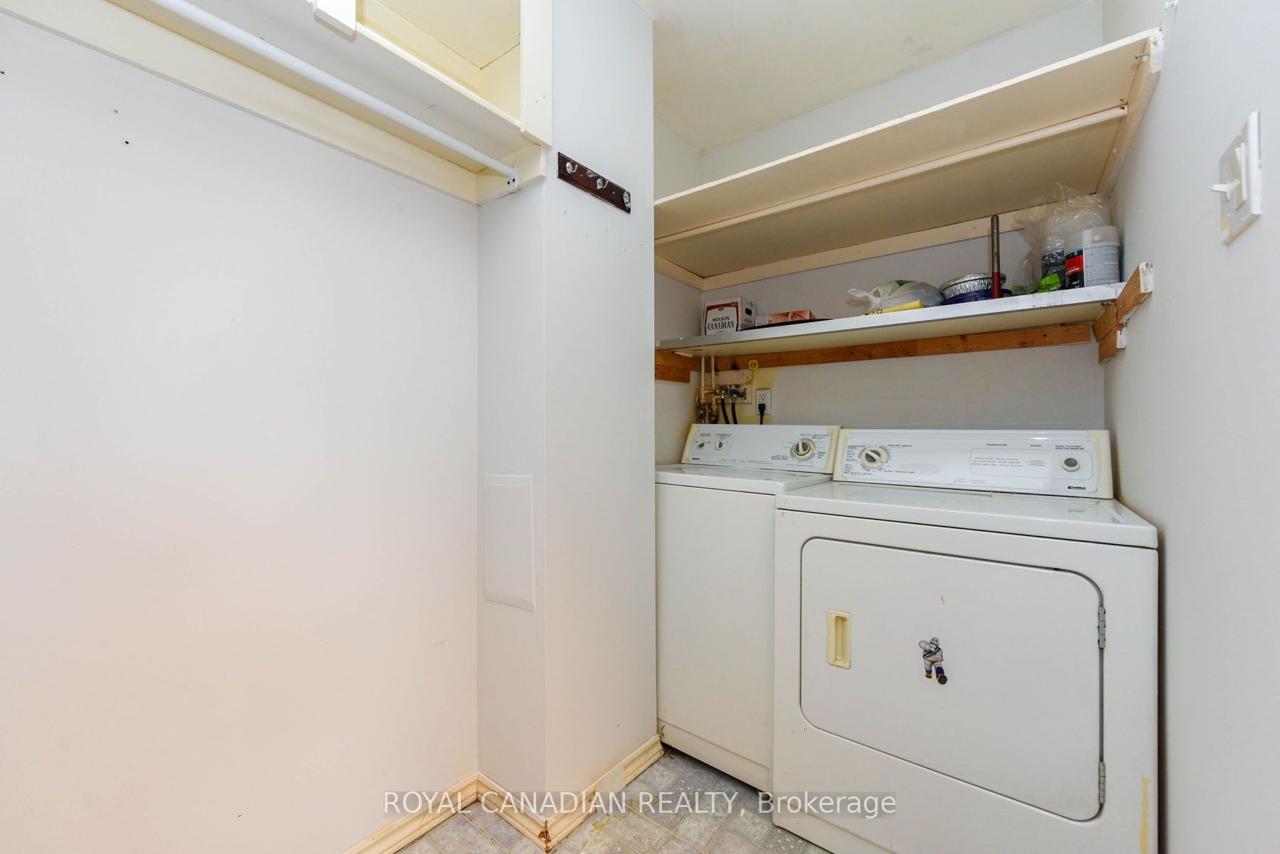 3577 Derry Rd E, #311