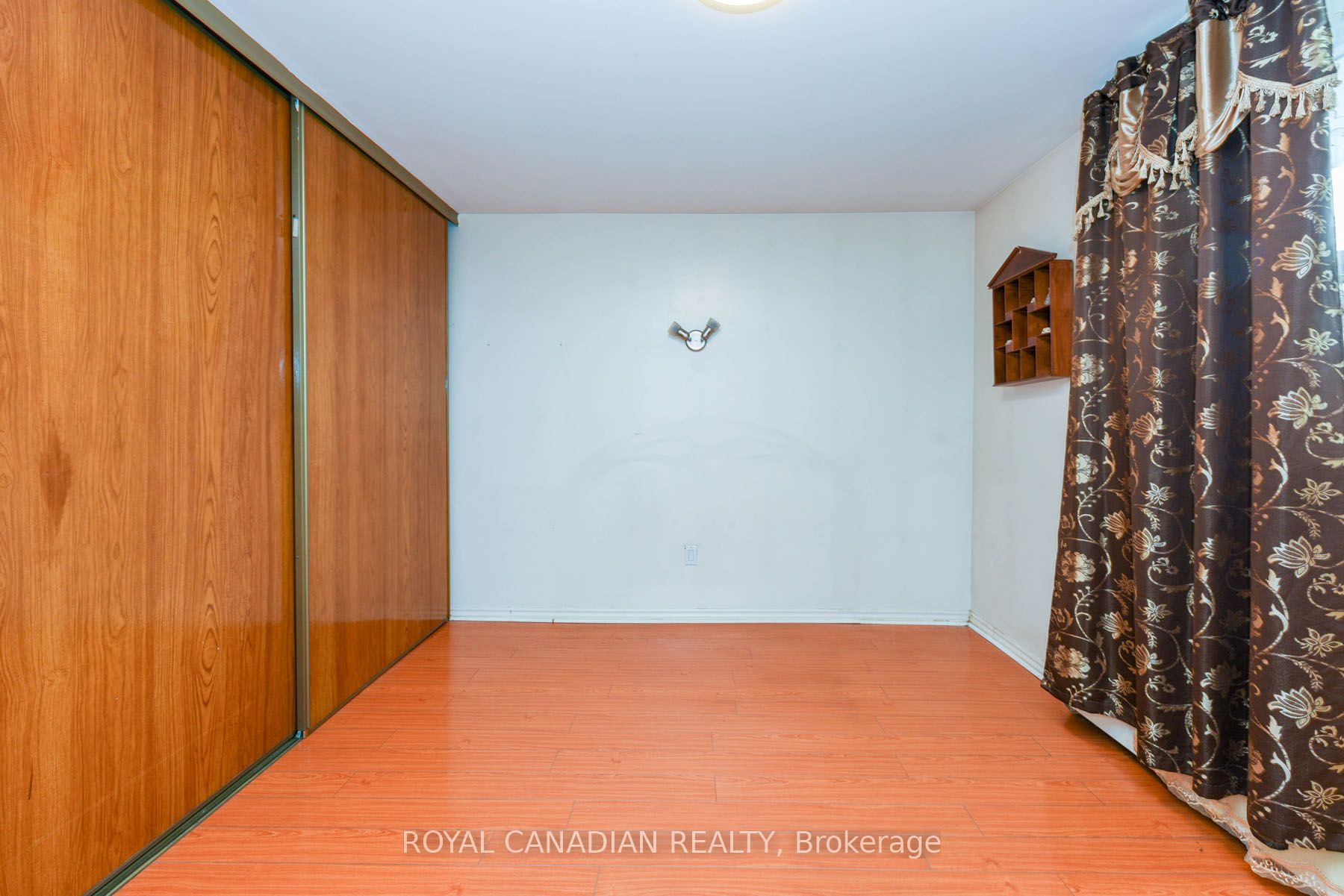 3577 Derry Rd E, #311