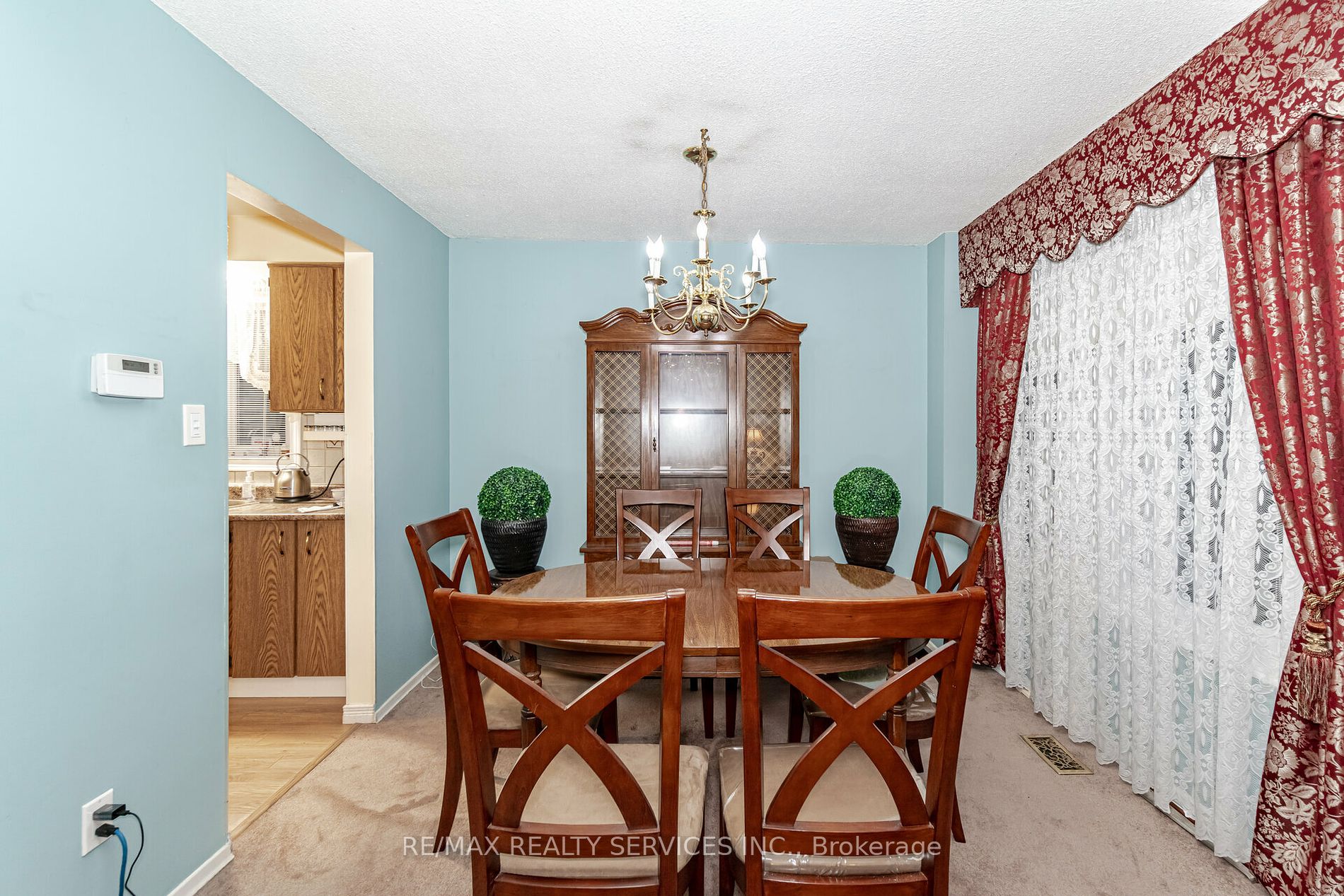5 Greenleaf Crescent