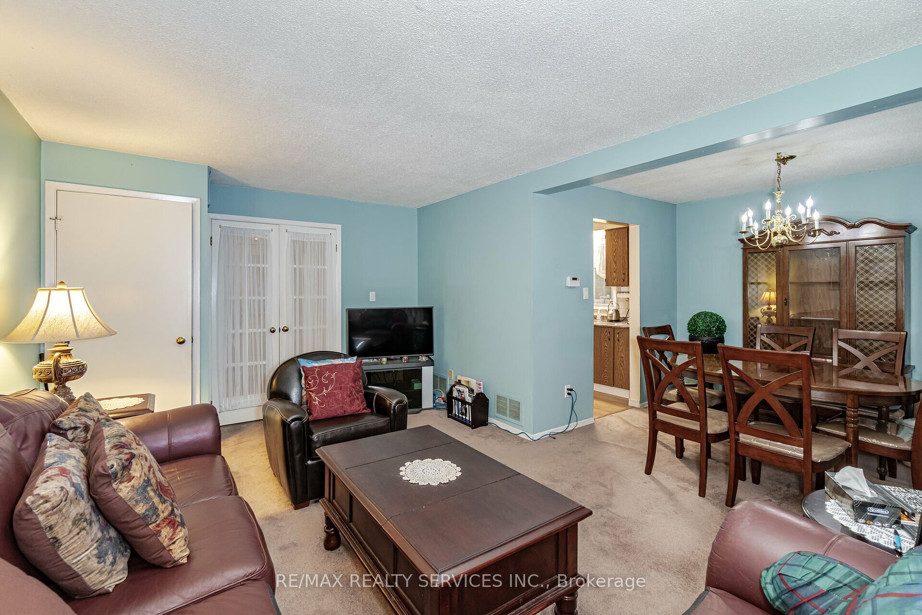 5 Greenleaf Crescent
