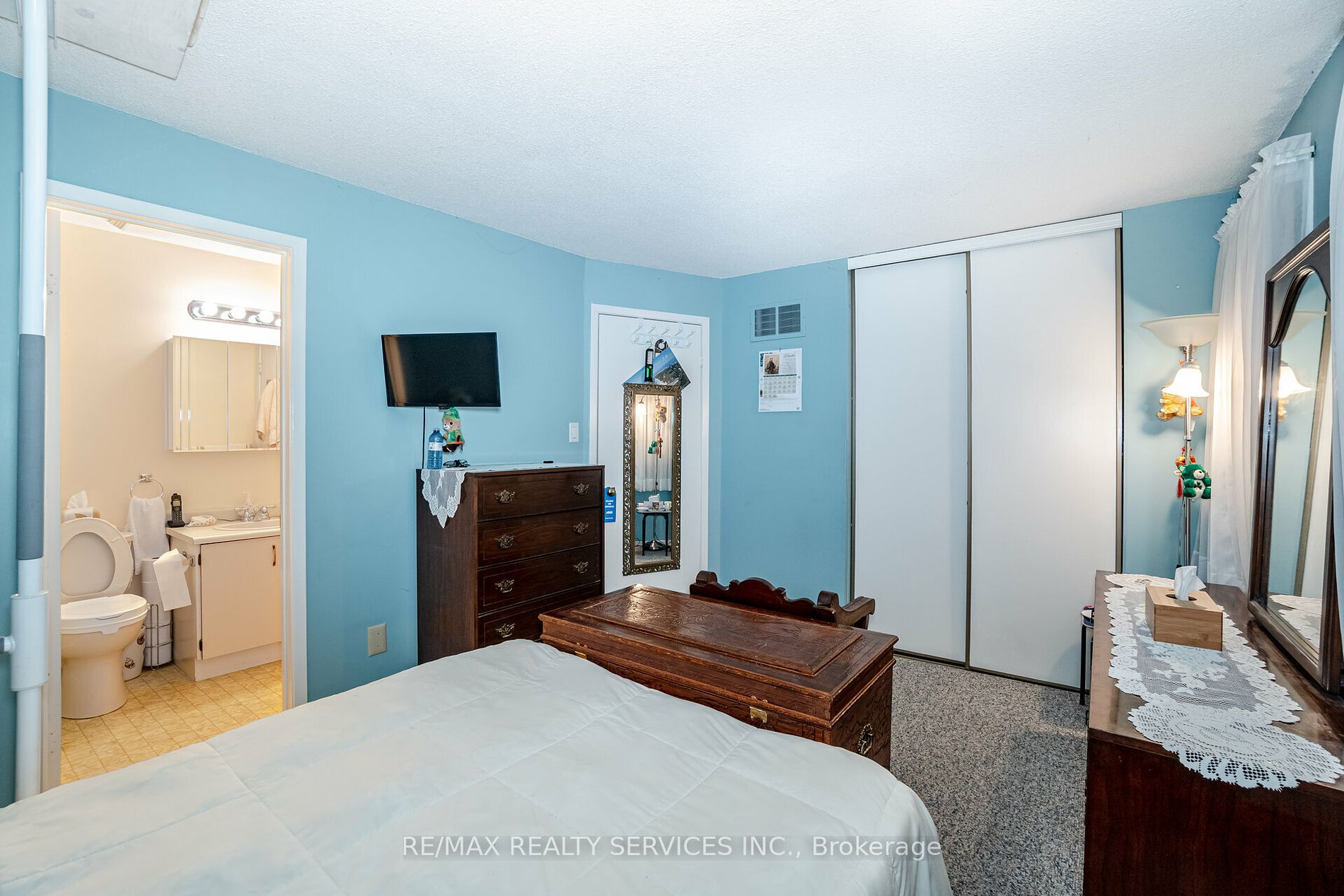 5 Greenleaf Crescent