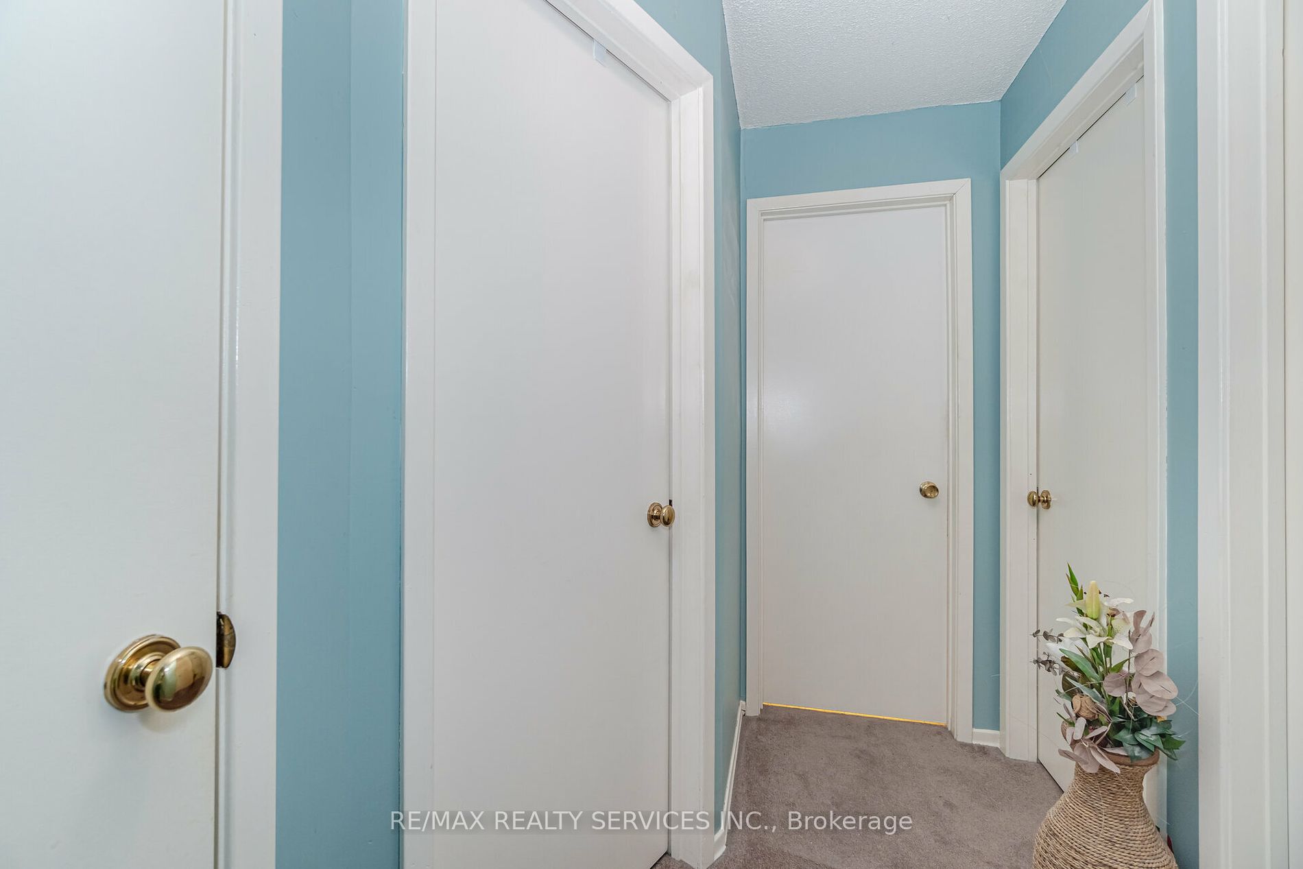 5 Greenleaf Crescent