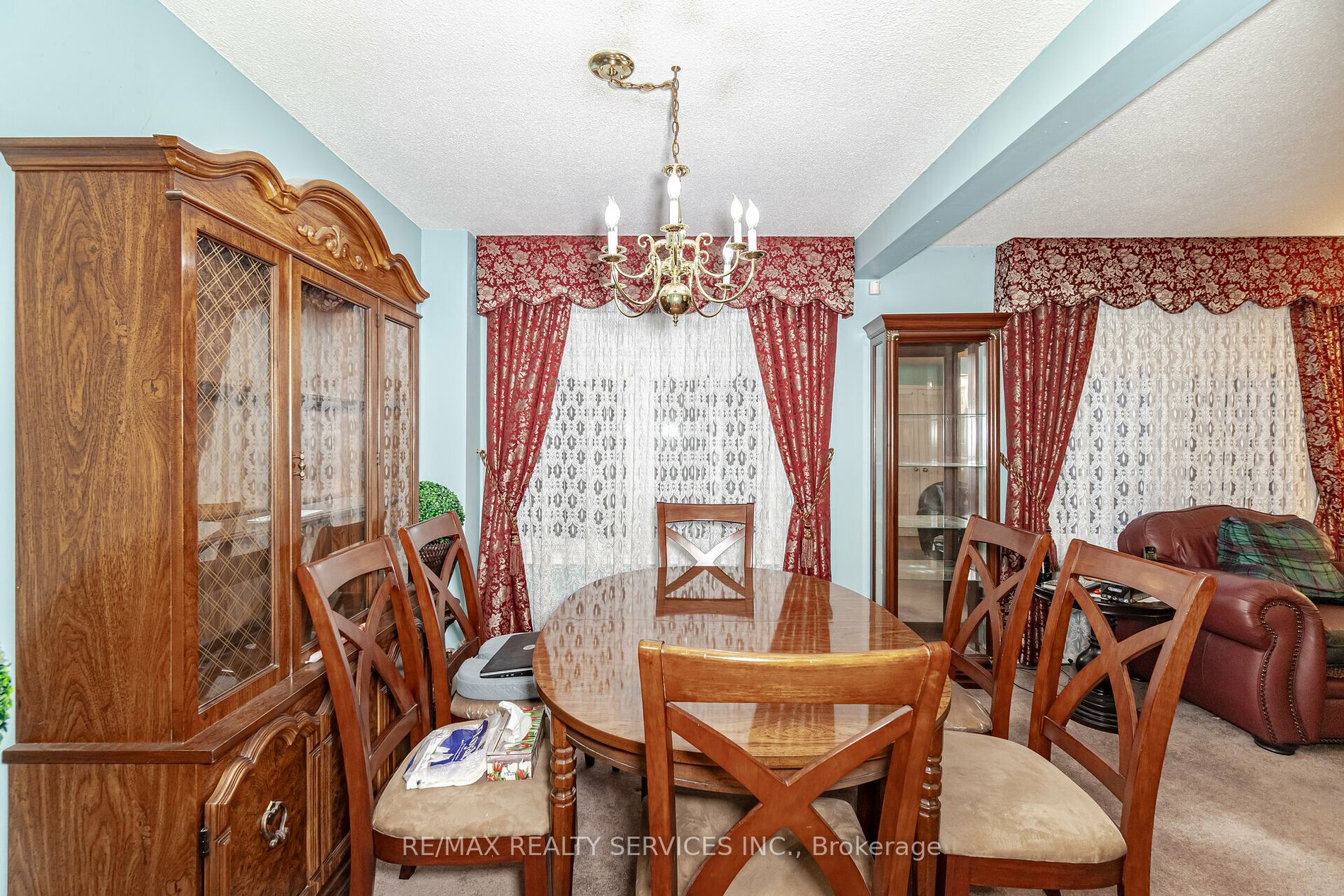 5 Greenleaf Crescent
