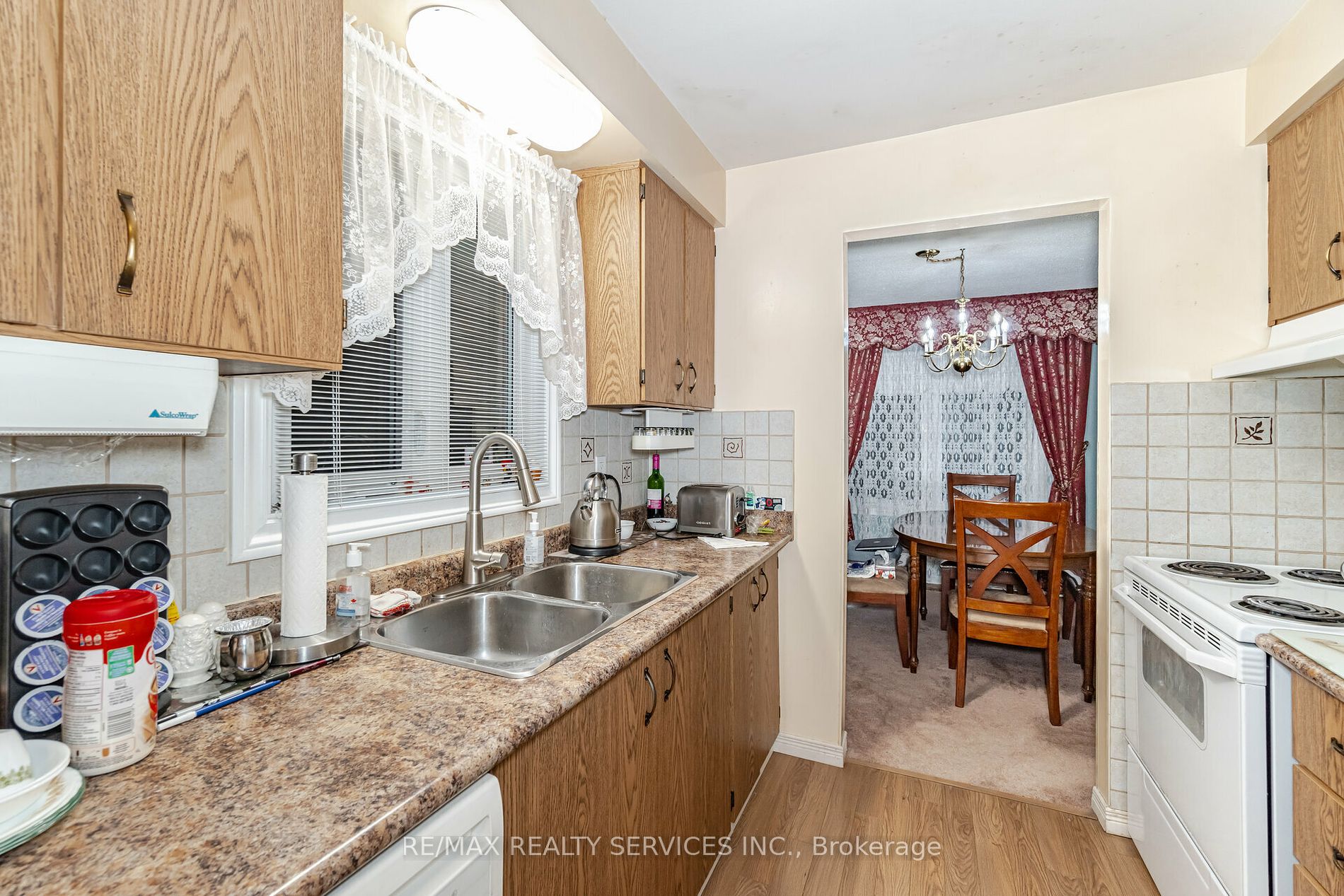 5 Greenleaf Crescent