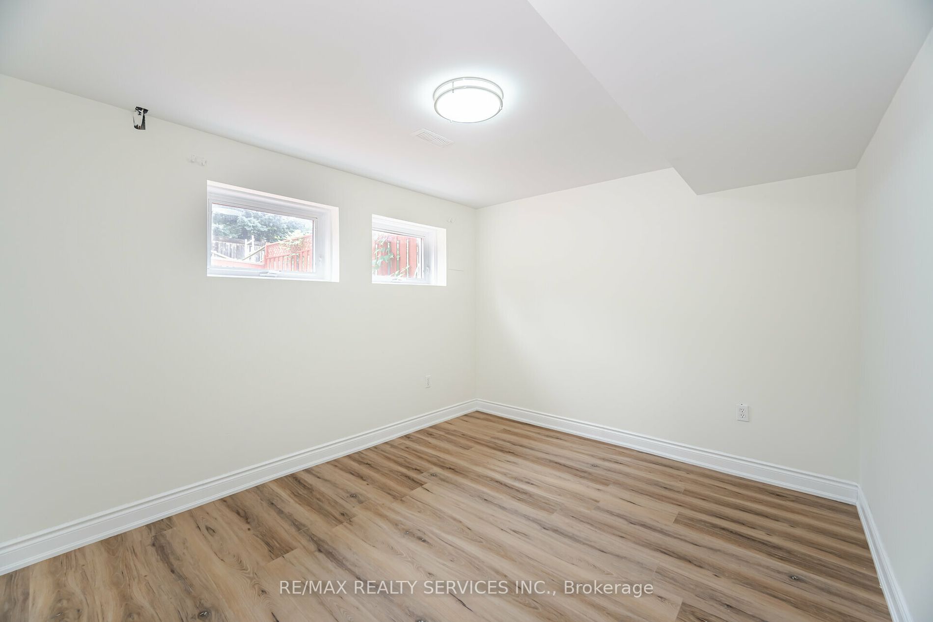 84 Seaside Circle