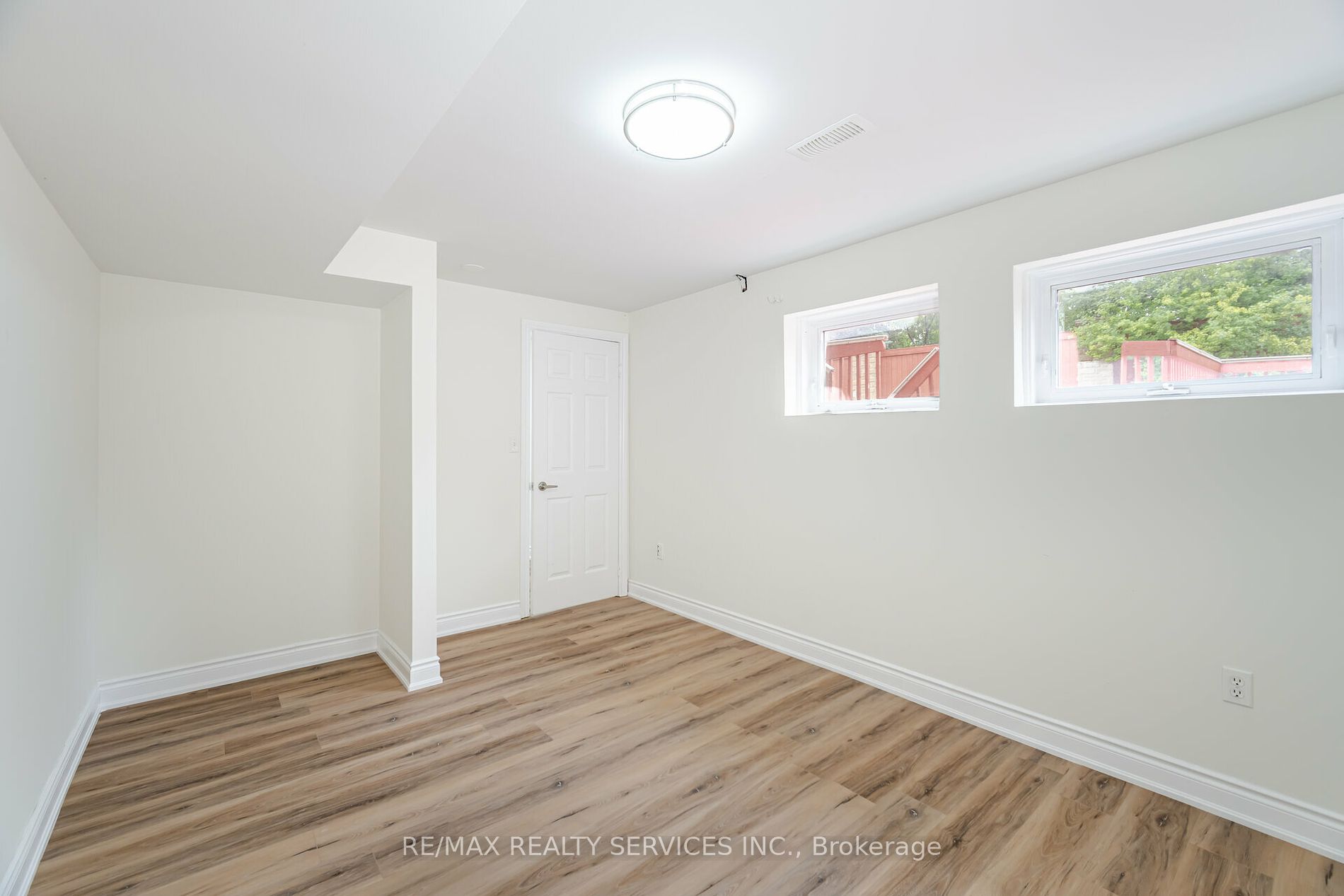84 Seaside Circle