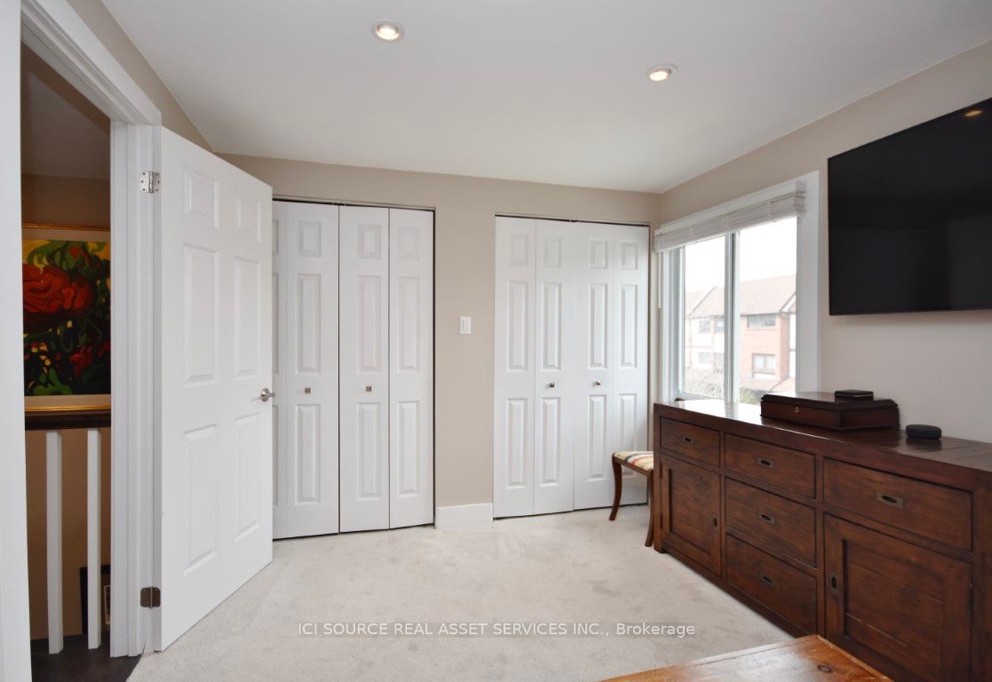 1060 Walden Circle, #16