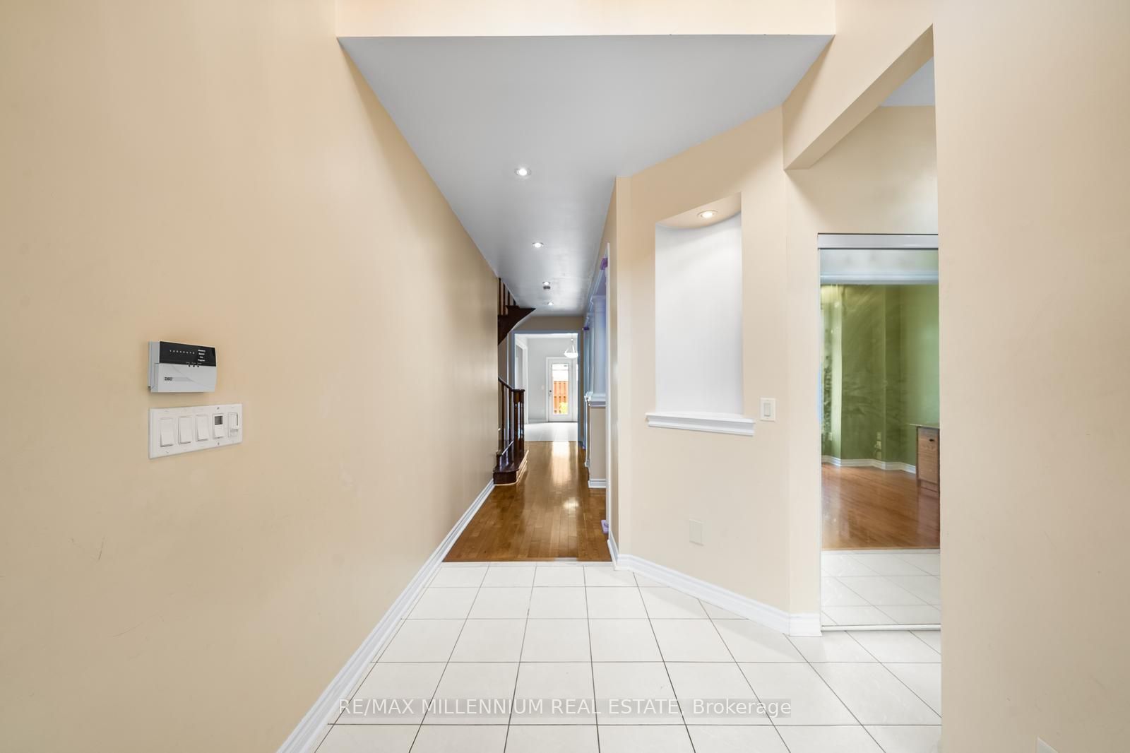 15 Vernet Crescent