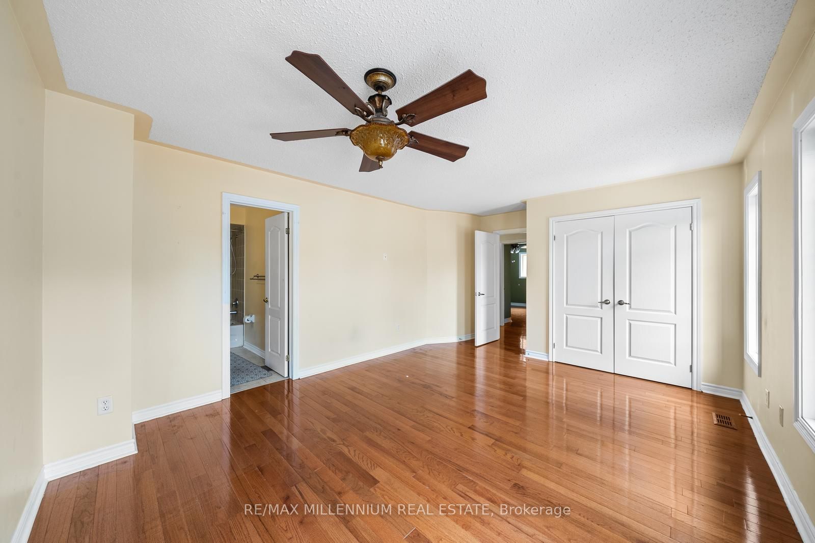15 Vernet Crescent