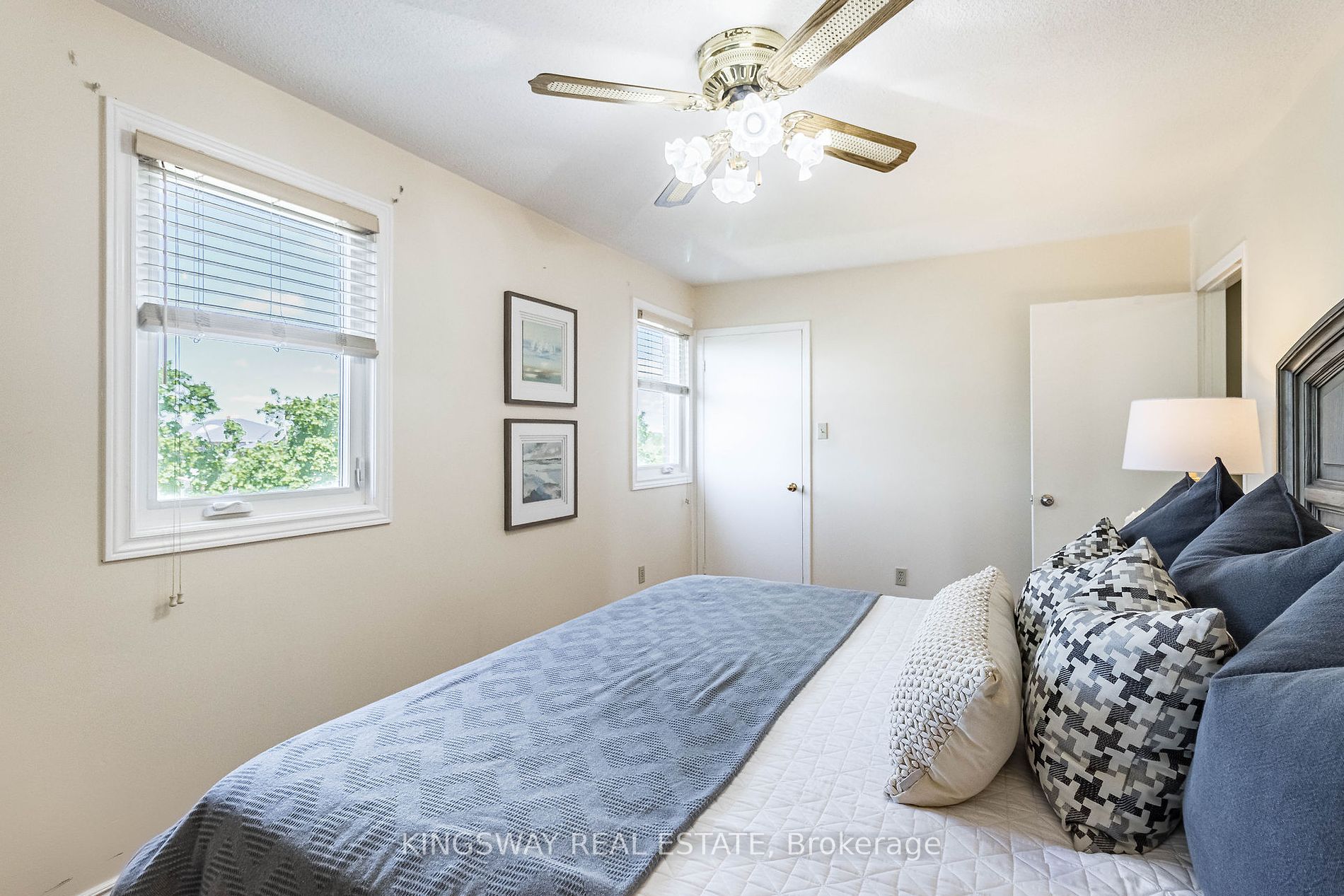 21 Tralee St