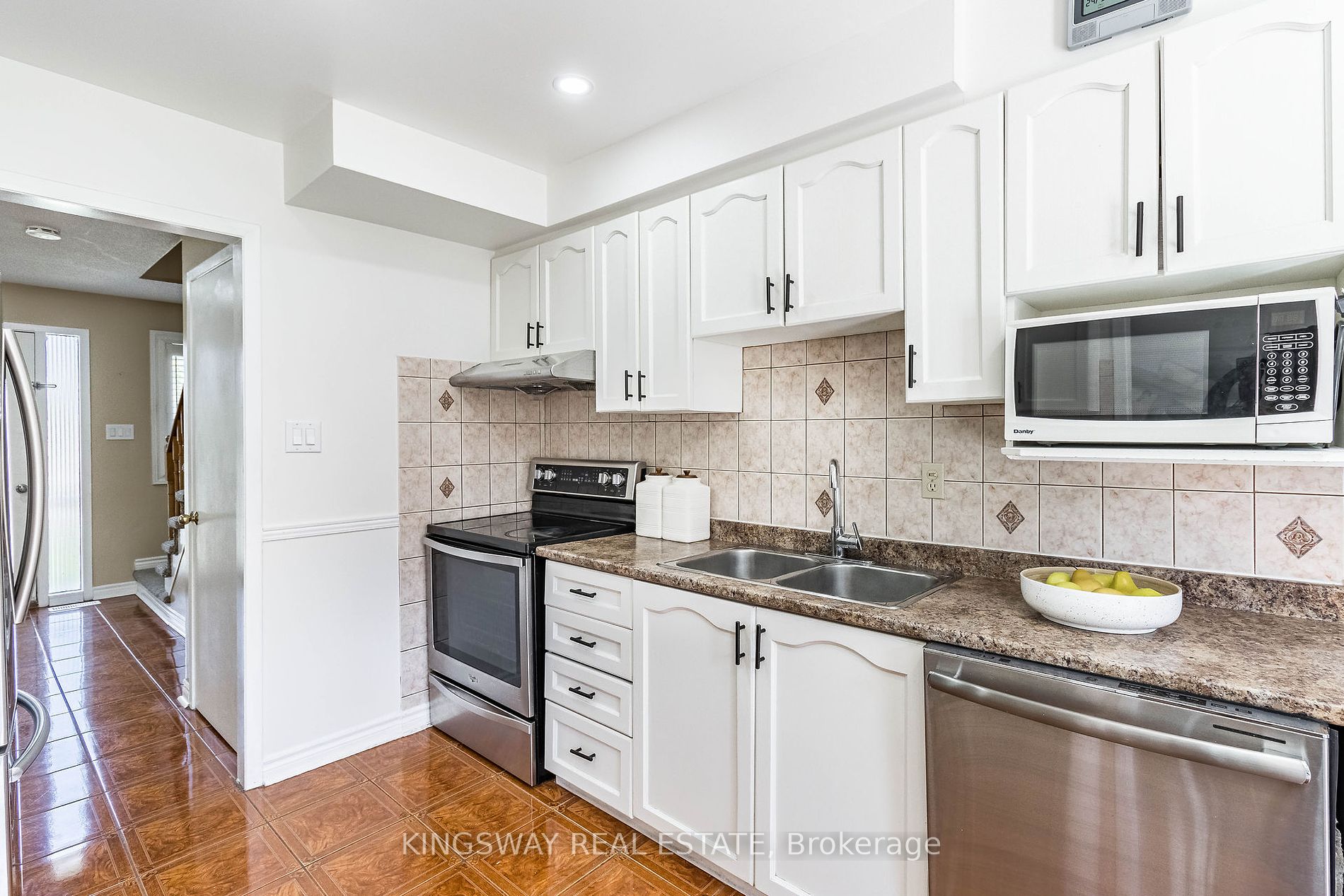21 Tralee St