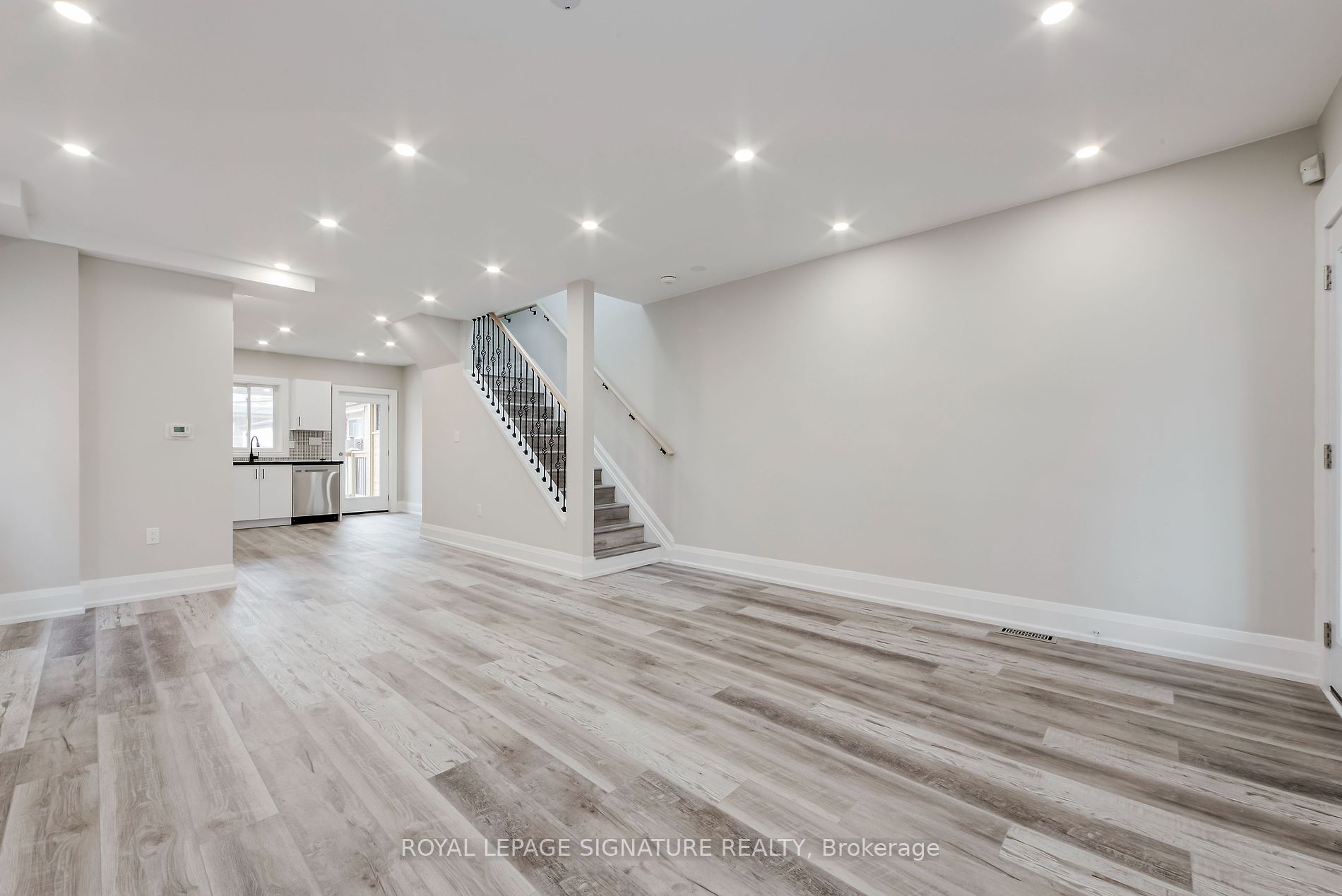 19 Schell Ave