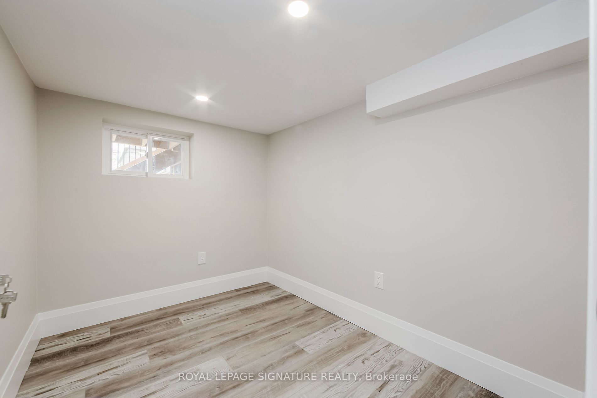 19 Schell Ave