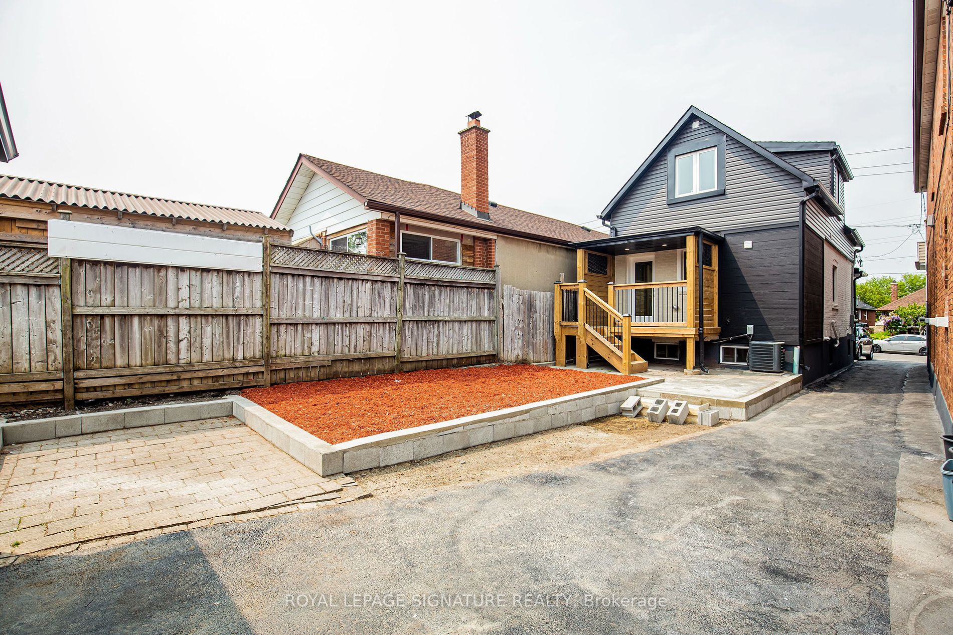 19 Schell Ave