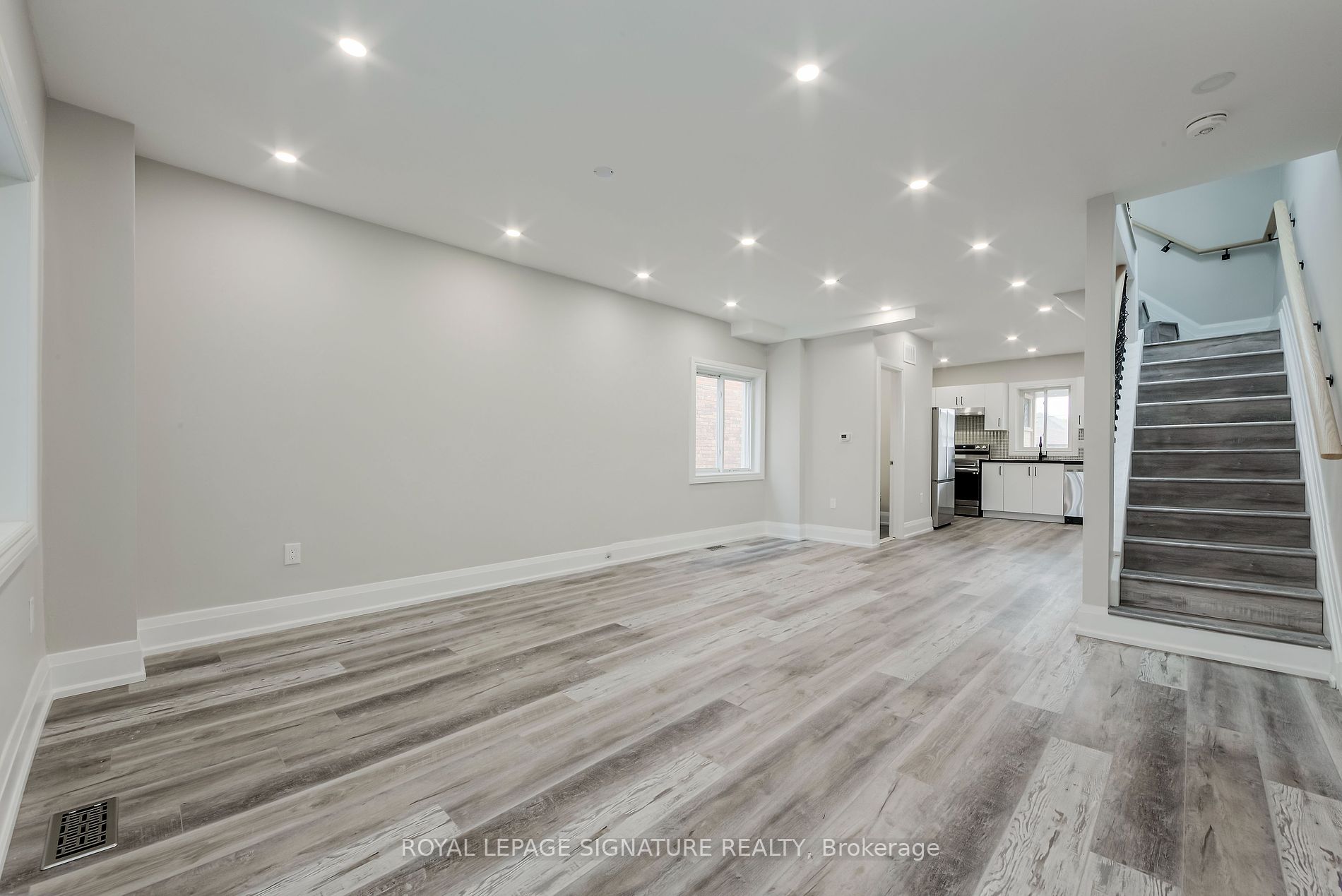 19 Schell Ave
