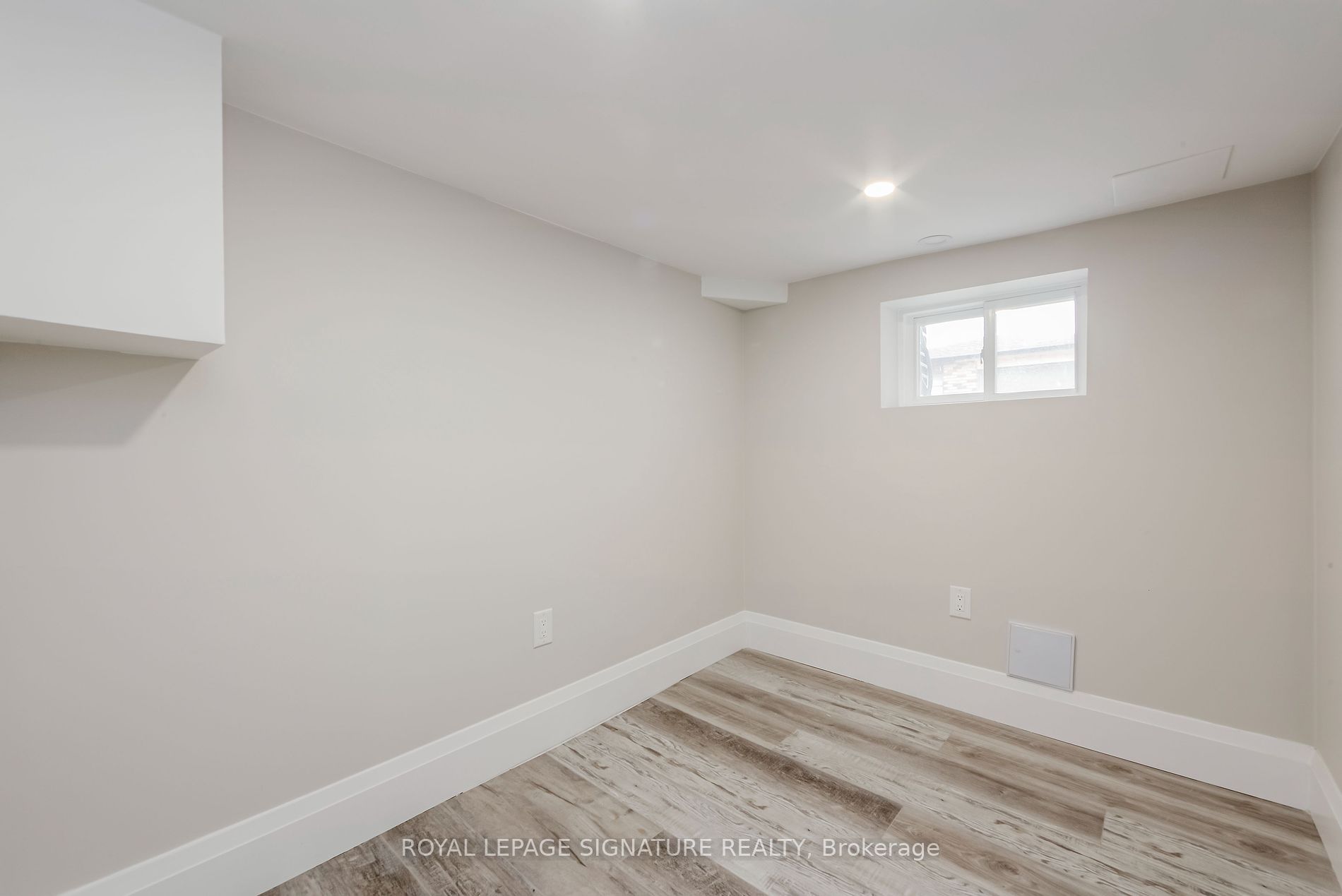 19 Schell Ave