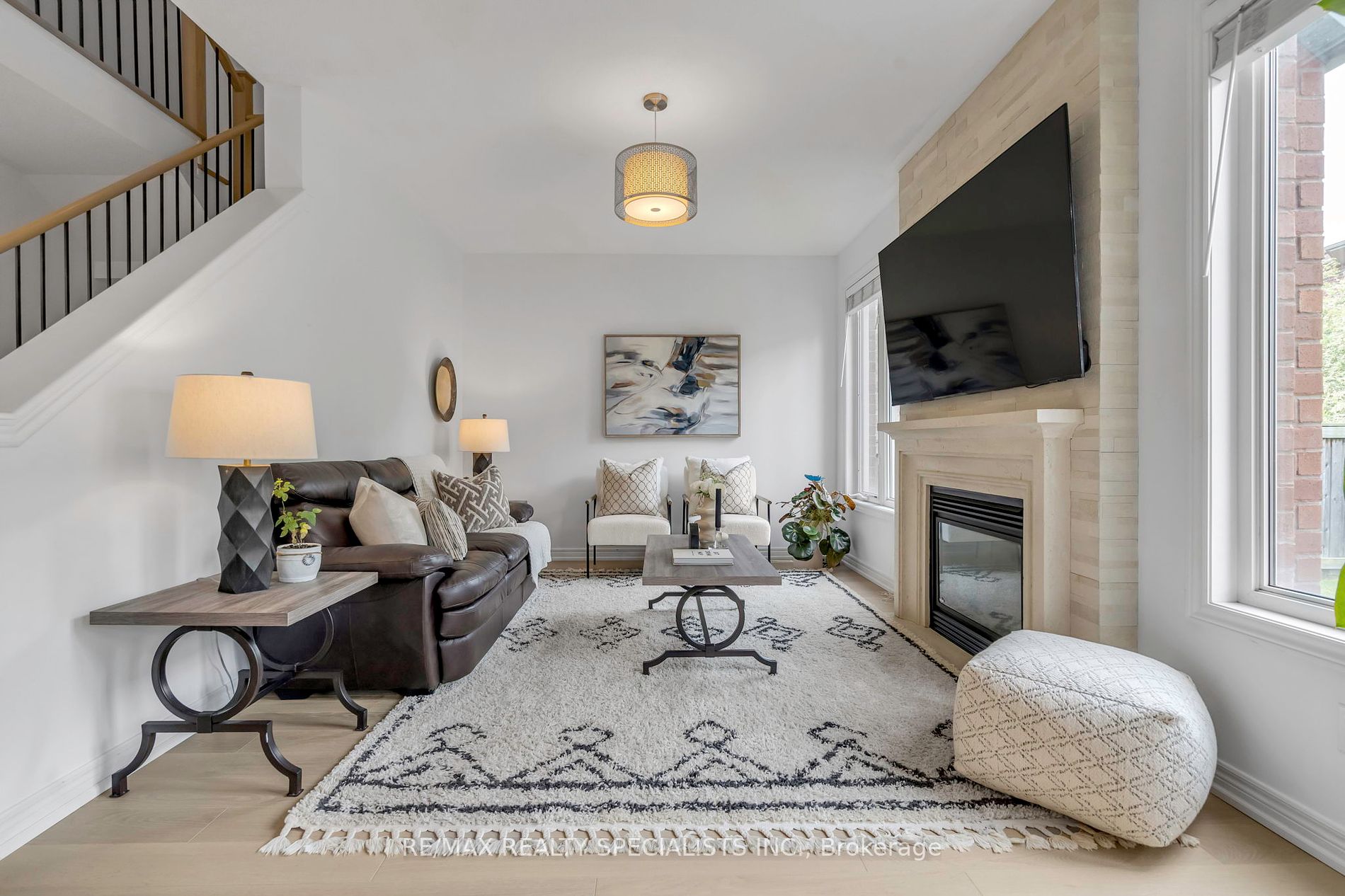 192 Giddings Cres
