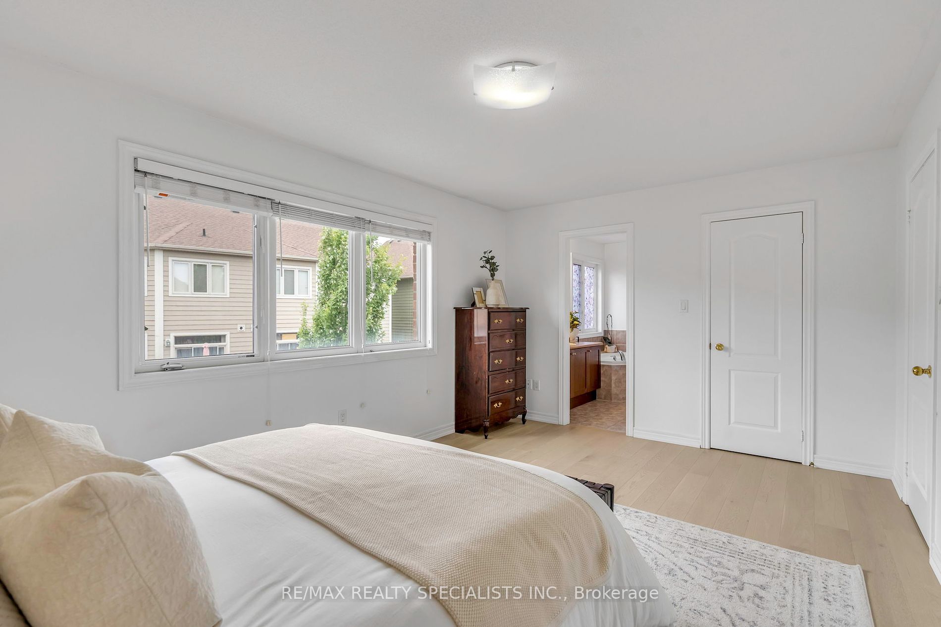 192 Giddings Cres