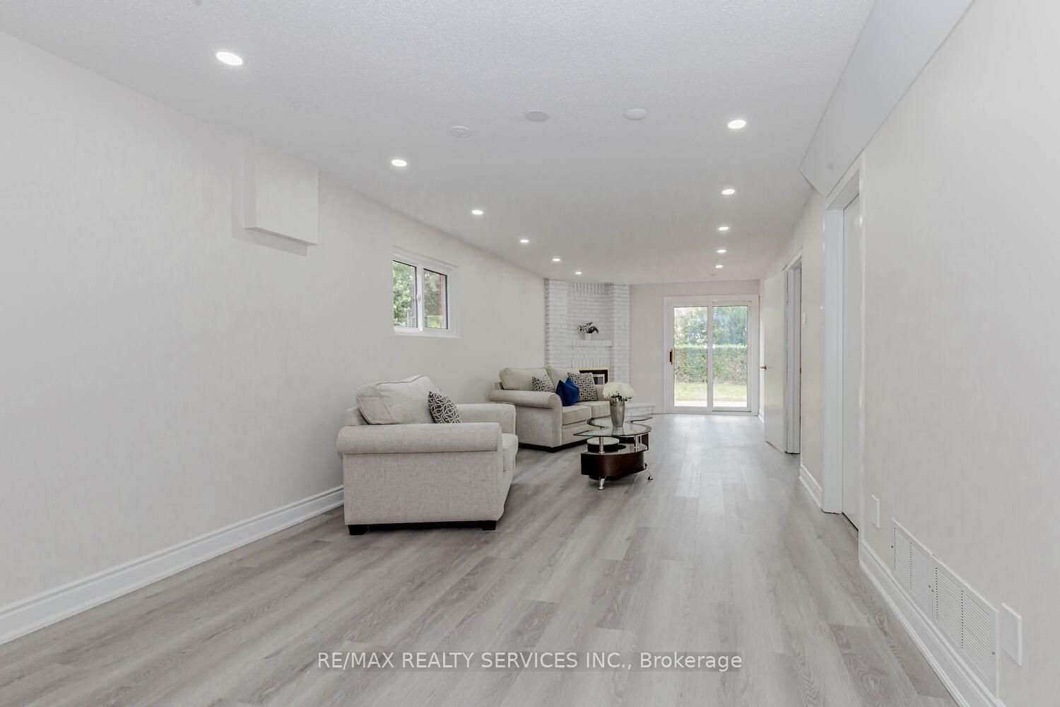 4071 Clevedon Drive