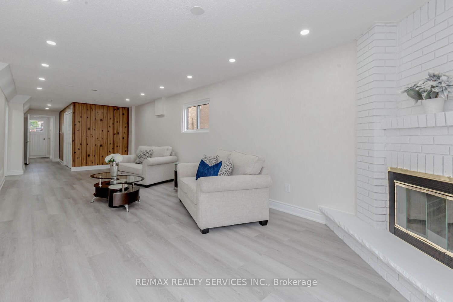 4071 Clevedon Drive
