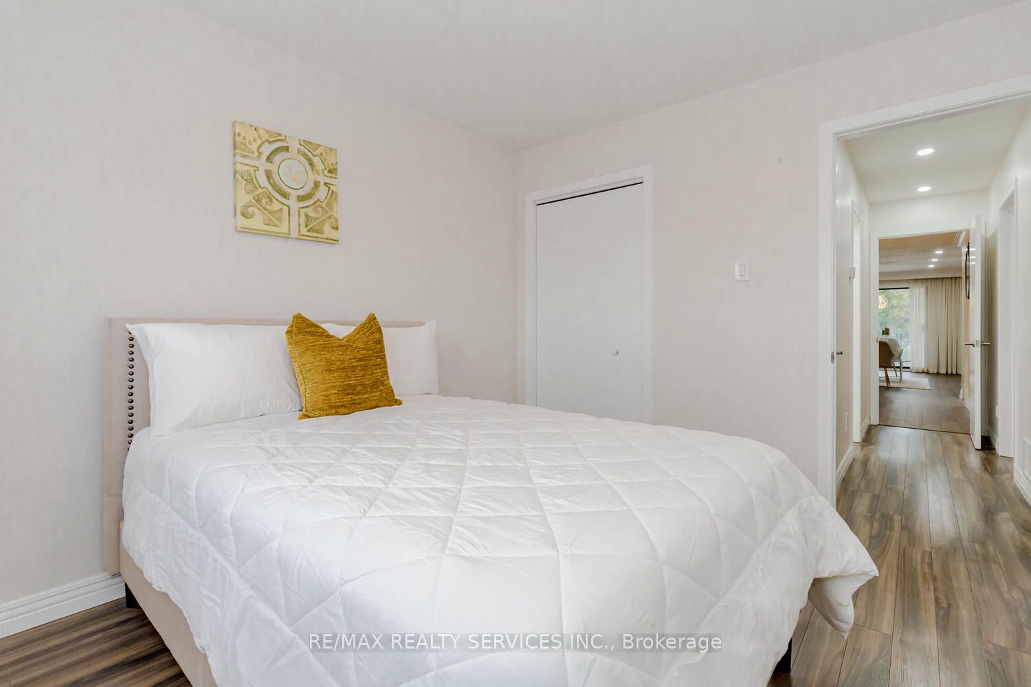 4071 Clevedon Drive