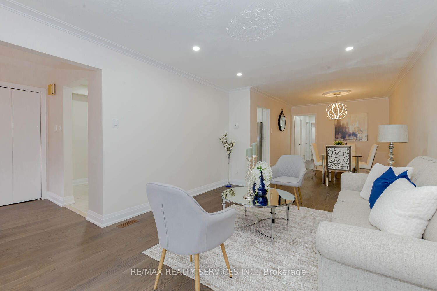 4071 Clevedon Drive