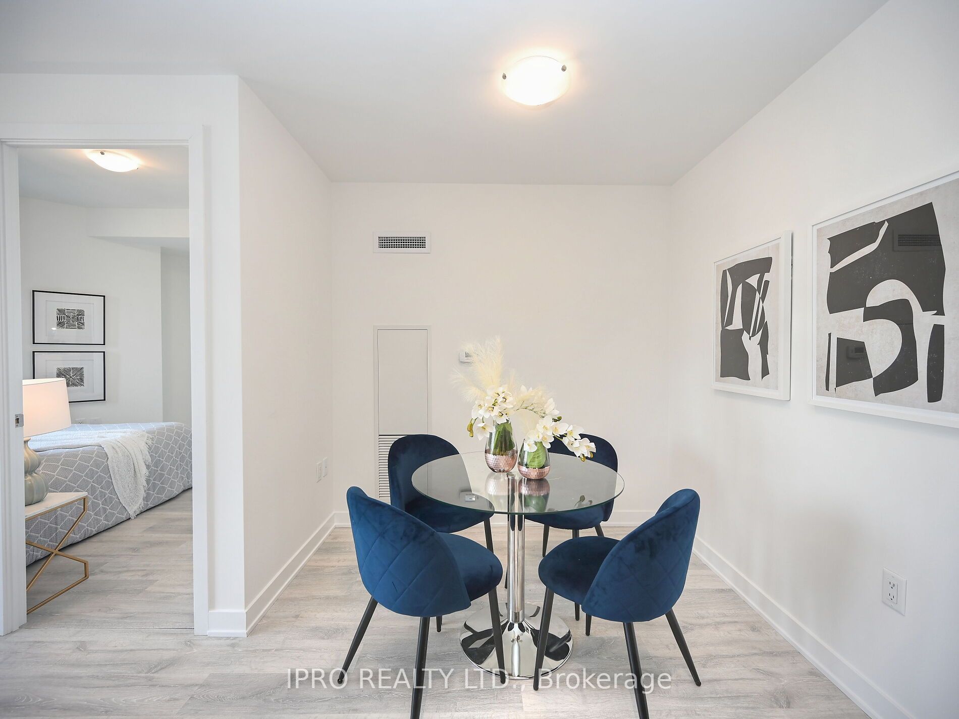 4655 Metcalfe Ave, #404B