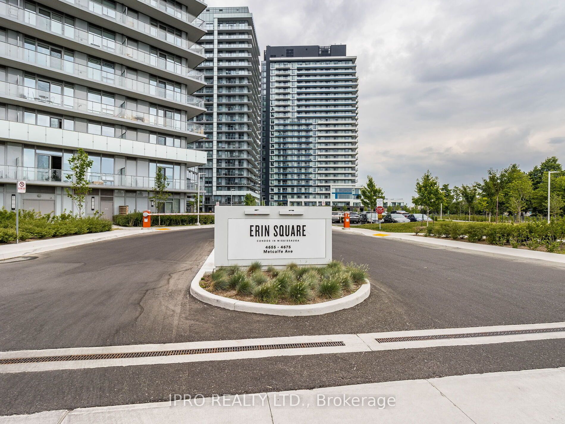 4655 Metcalfe Ave, #404B