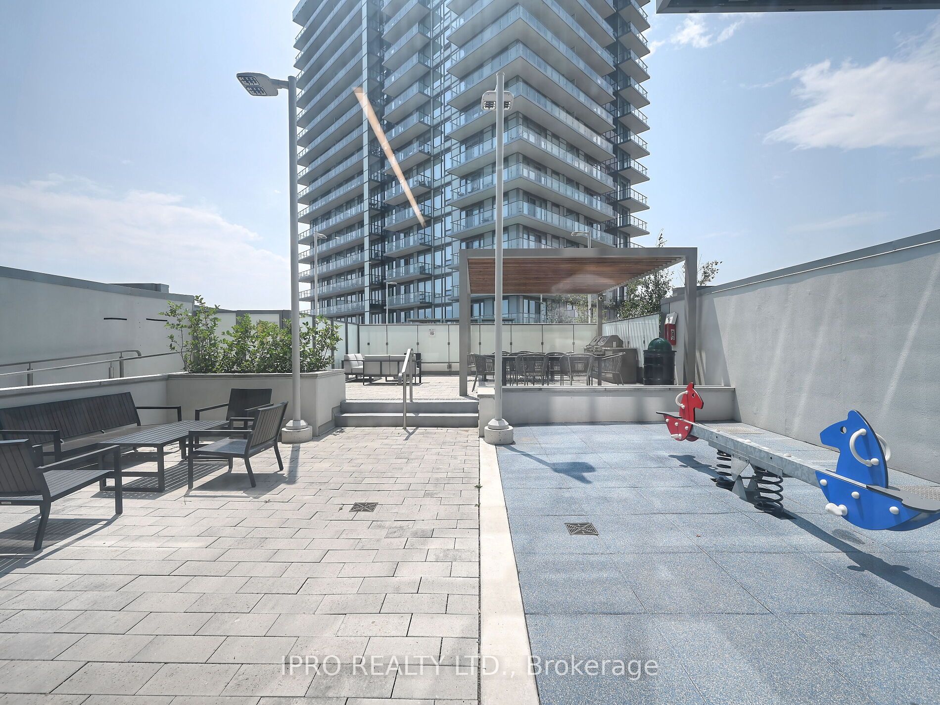 4655 Metcalfe Ave, #404B